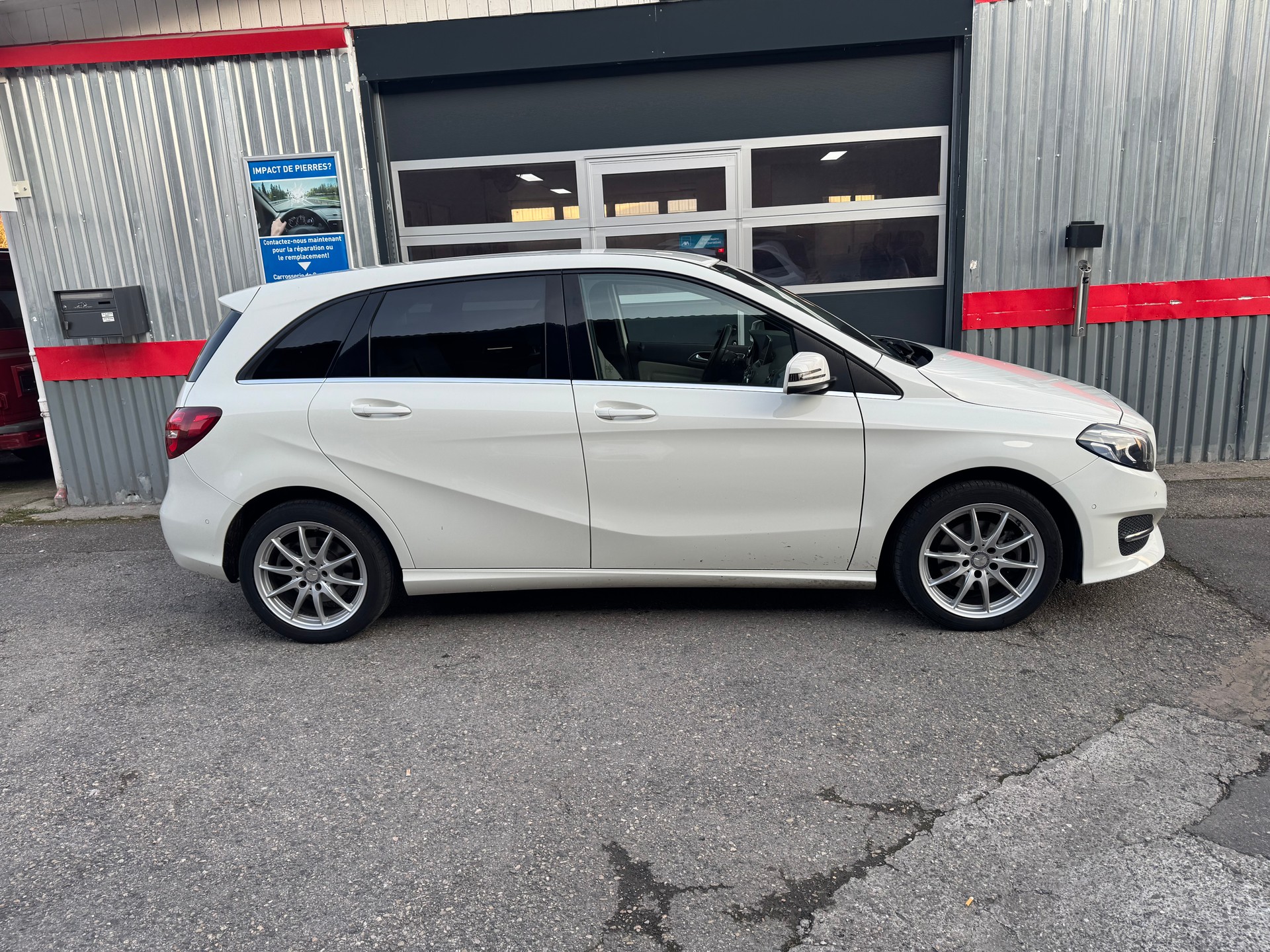 MERCEDES-BENZ B 220 CDI 4Matic 7G-DCT-image-4