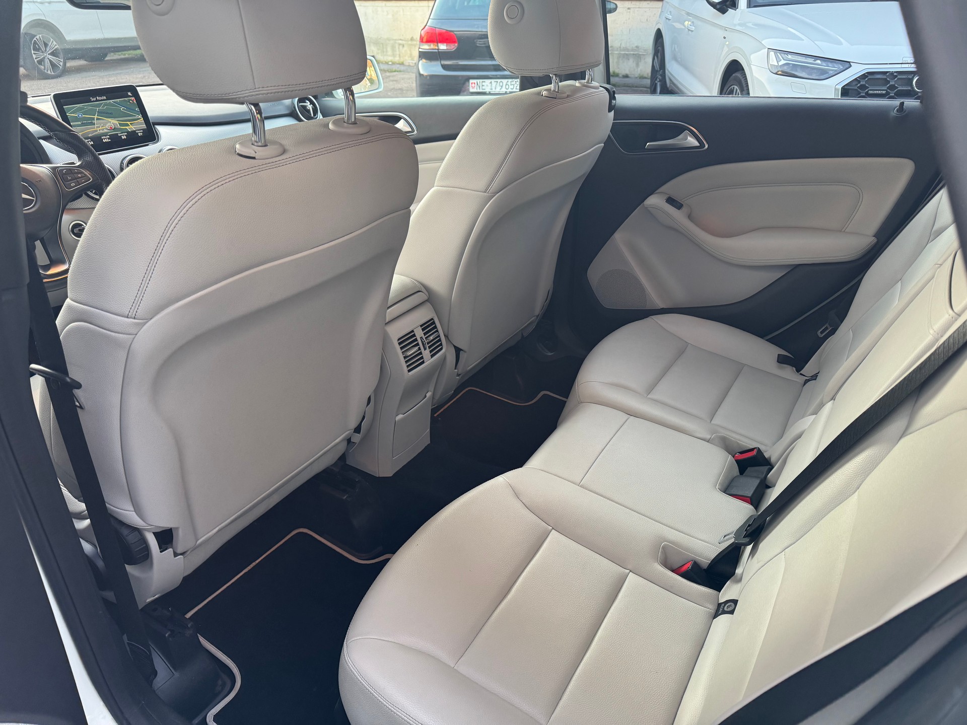 MERCEDES-BENZ B 220 CDI 4Matic 7G-DCT-image-8