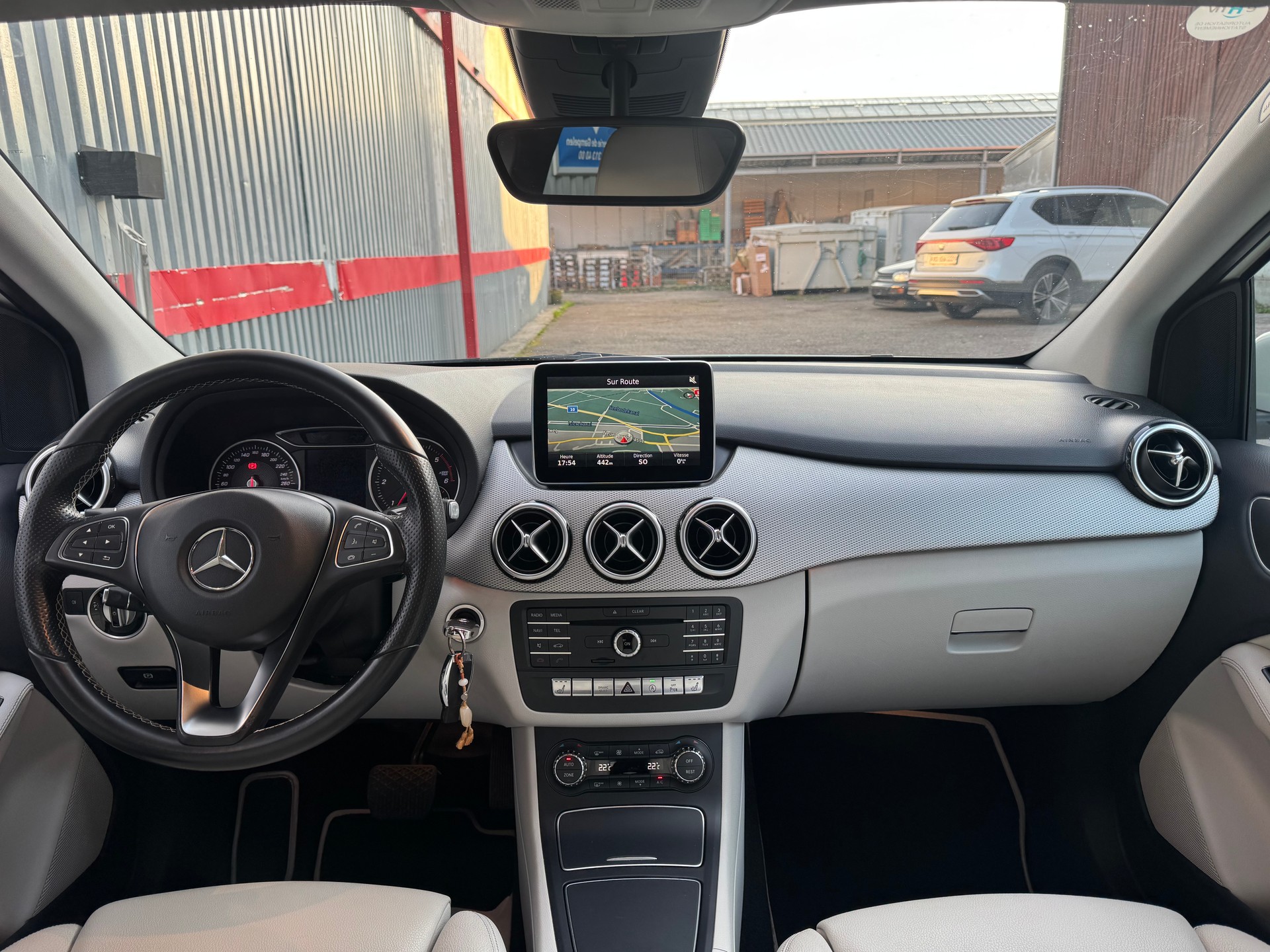 MERCEDES-BENZ B 220 CDI 4Matic 7G-DCT-image-10