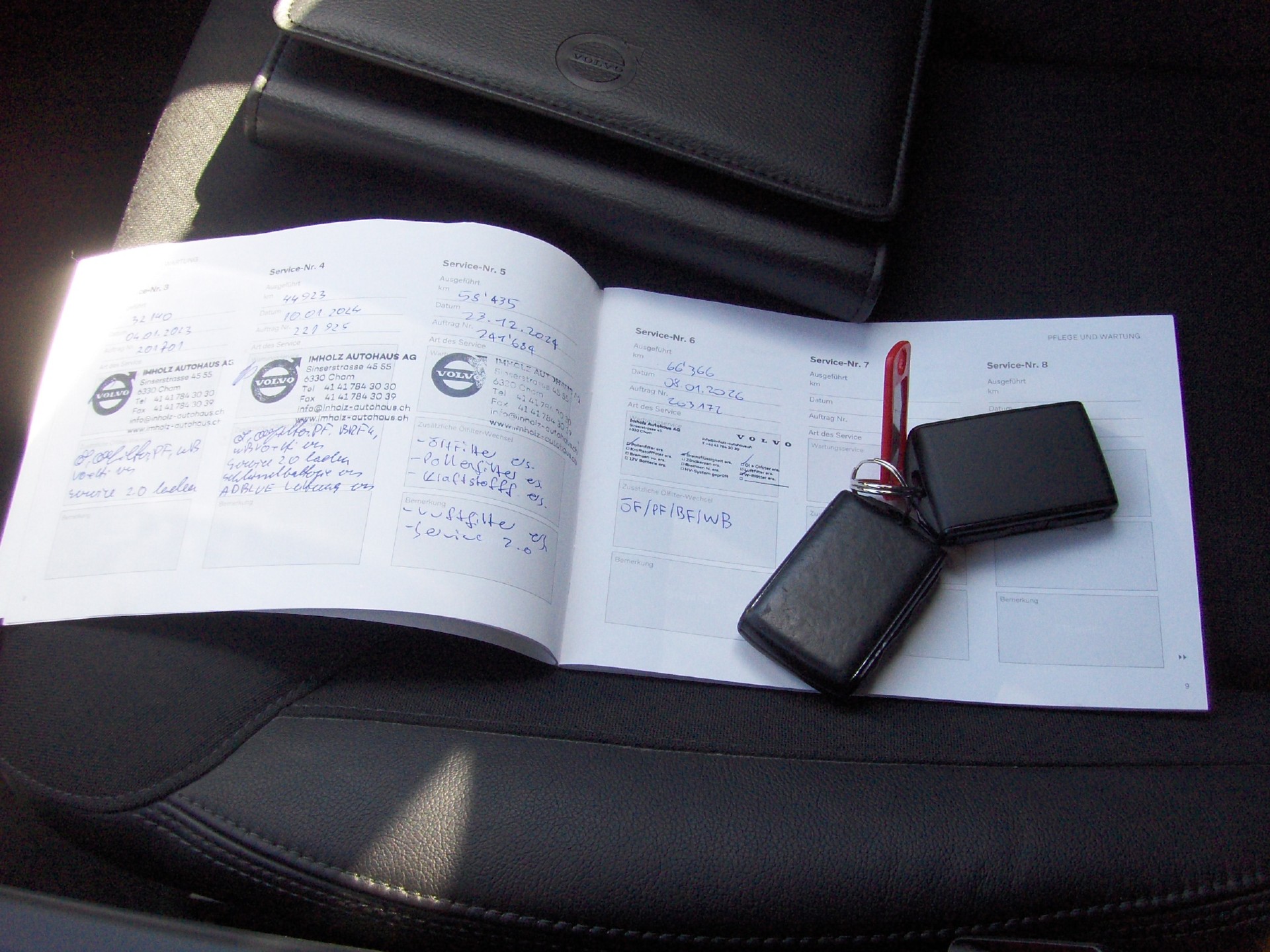 VOLVO XC60 B4 Diesel Mild Hybrid AWD Momentum Geartronic-image-12