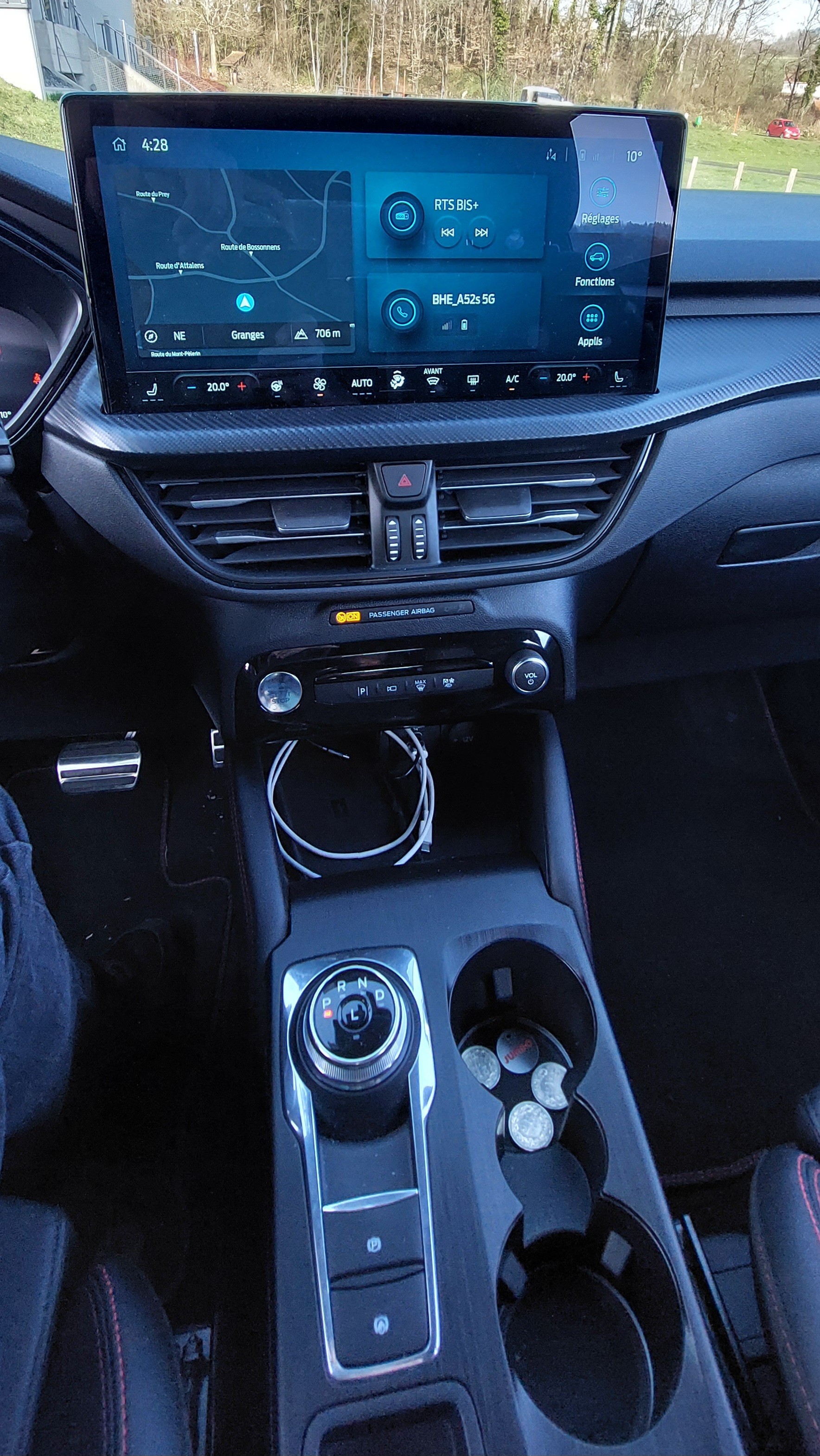 FORD Kuga 2.5 FHEV ST-Line X 4WD-image-9