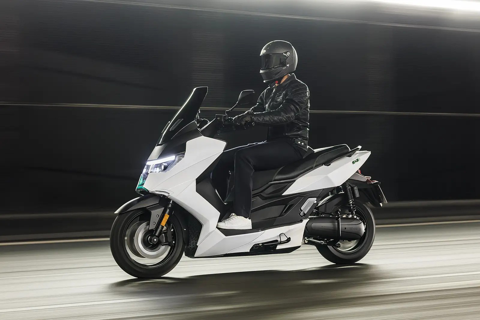 E-SCOOTER NERVA EXE II-showroom-element-3