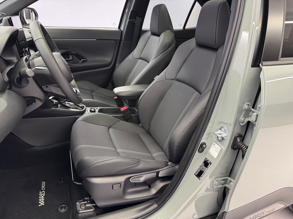 Yaris Cross Hybrid 1.5 Premium AWD-i