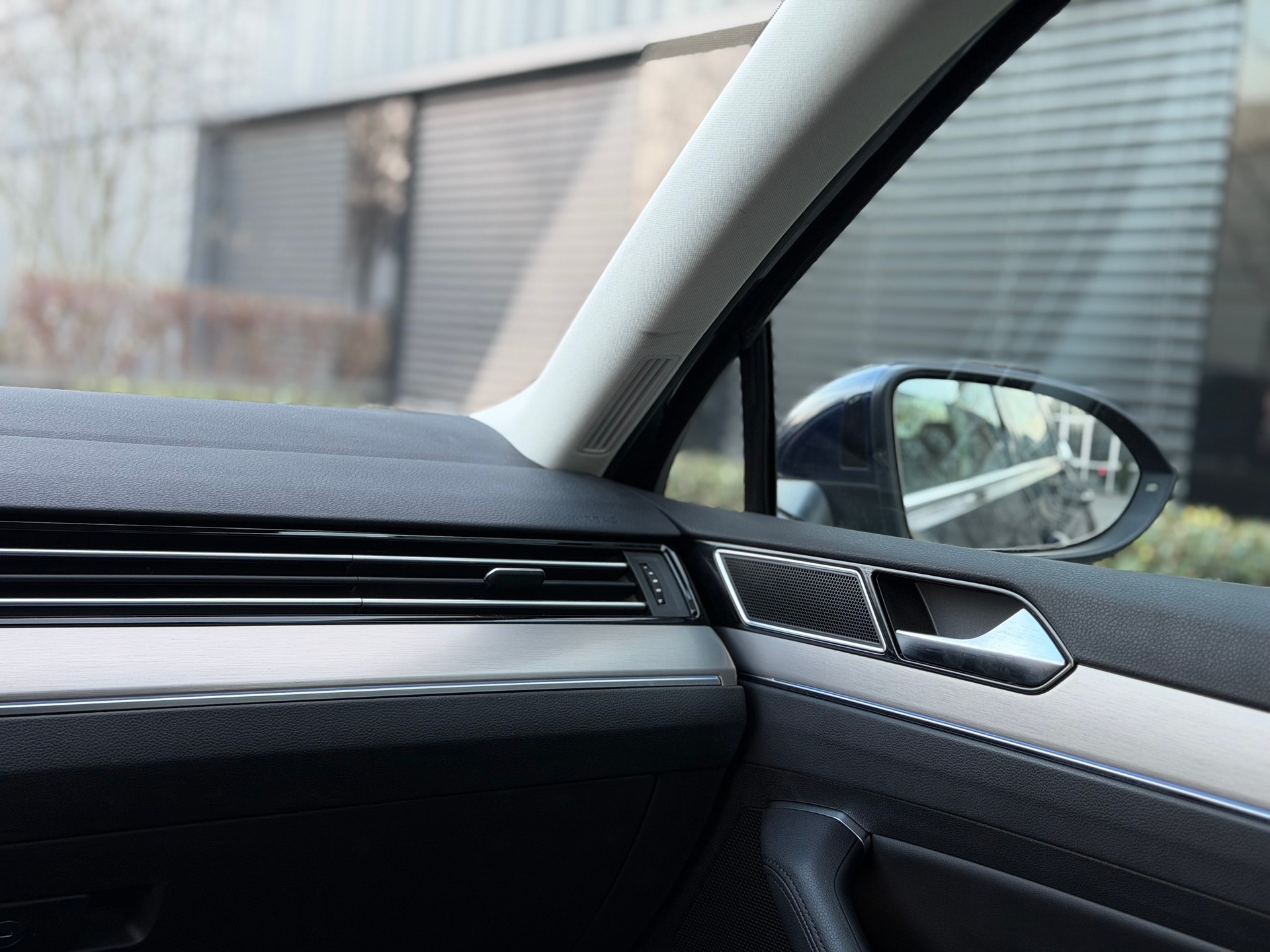 VW Passat Variant 2.0 TDI BMT Highline DSG 4Motion-image-8