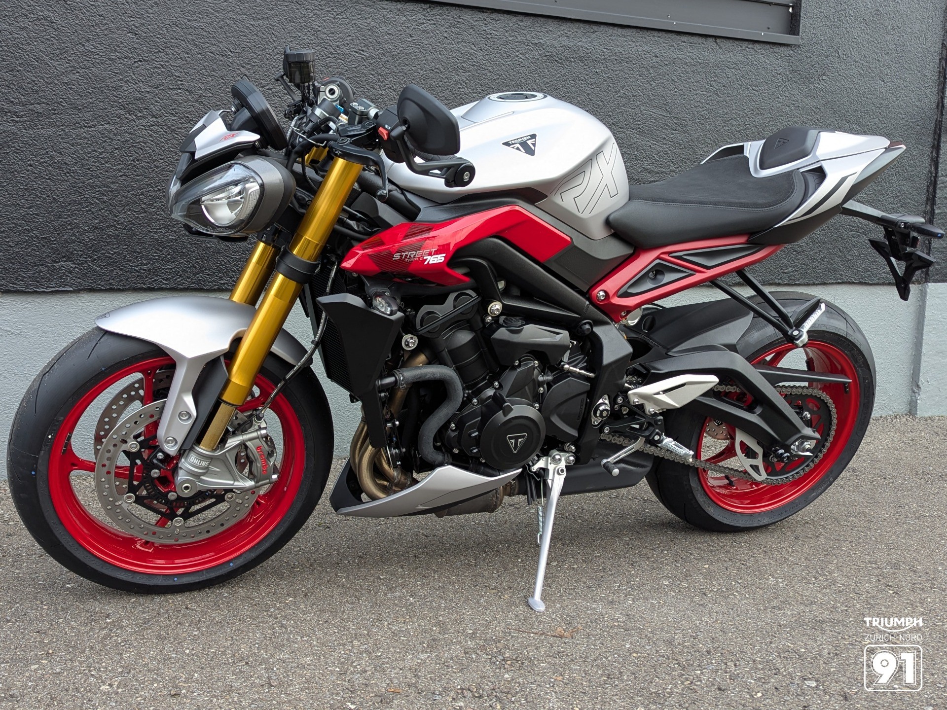 TRIUMPH Street Triple-image-5