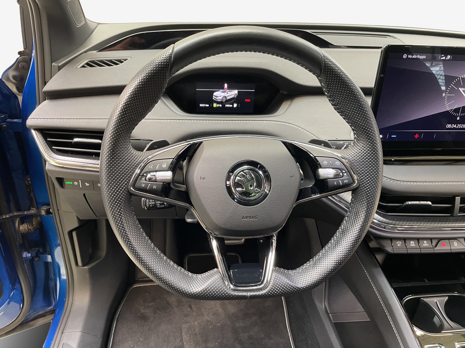 SKODA Enyaq iV 80x SportLine-image-10