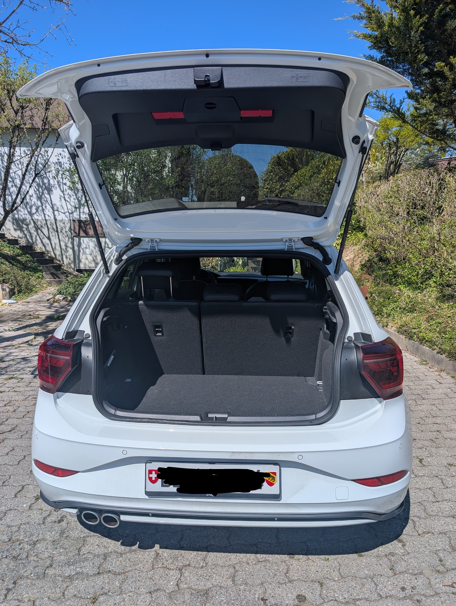 VW Polo 2.0 TSI GTI DSG-image-2