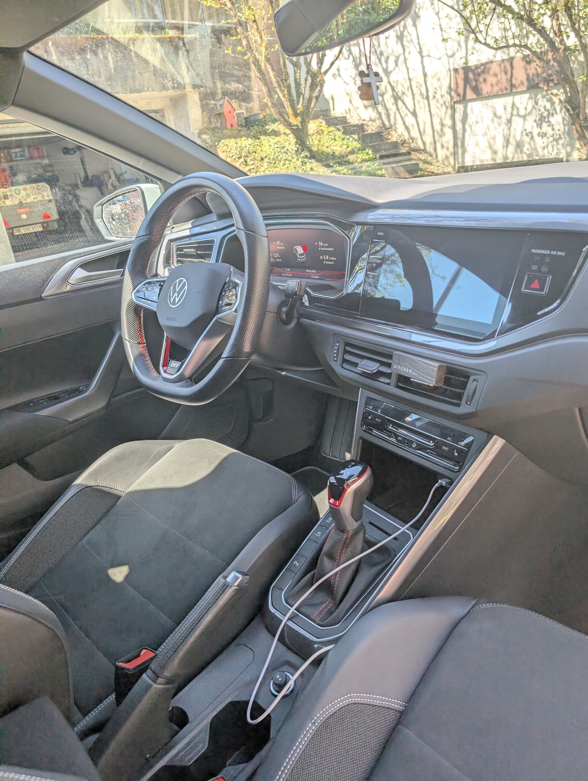 VW Polo 2.0 TSI GTI DSG-image-5