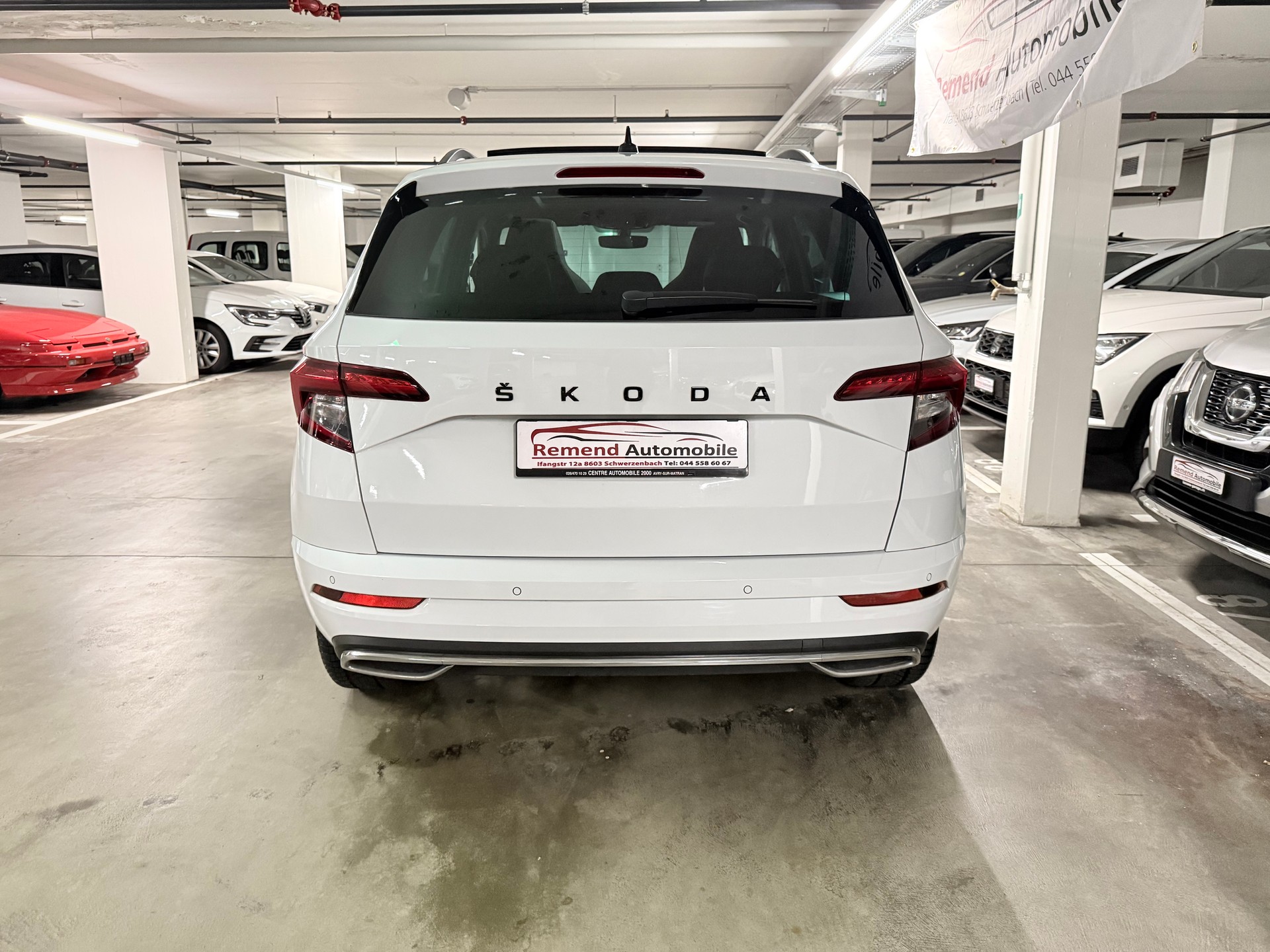 SKODA Karoq 1.5 TSI ACT SportLine DSG Panorama Glasdach, Ambiente Beleuchtung-image-6