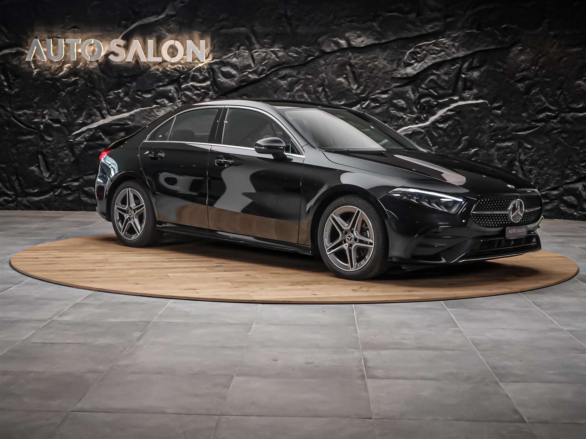 MERCEDES-BENZ A 200 d AMG Line 8G-DCT *Limousine*Facelift*Lenkradheizung*-image-6