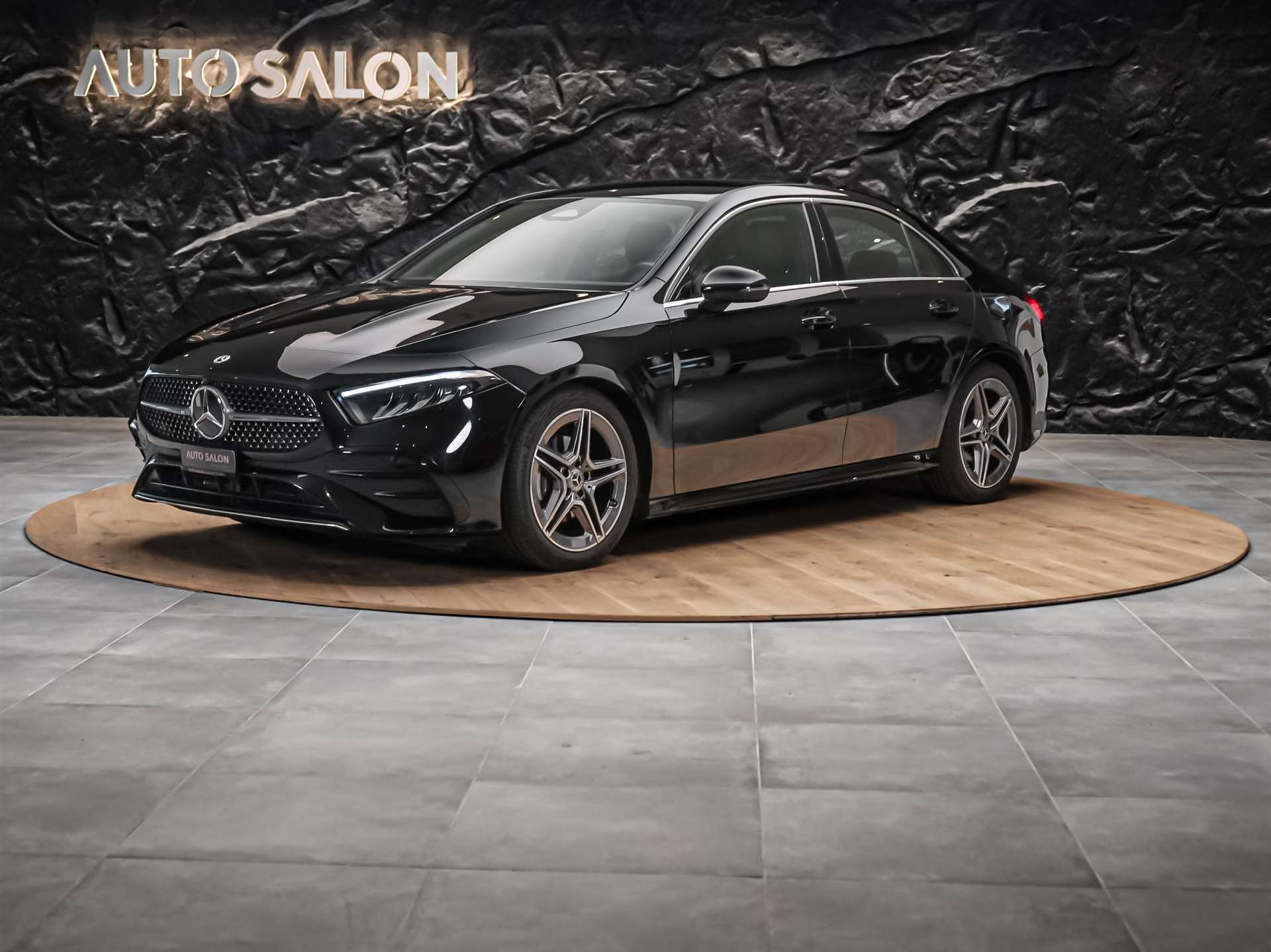 MERCEDES-BENZ A 200 d AMG Line 8G-DCT *Limousine*Facelift*Lenkradheizung*-showroom-element-1