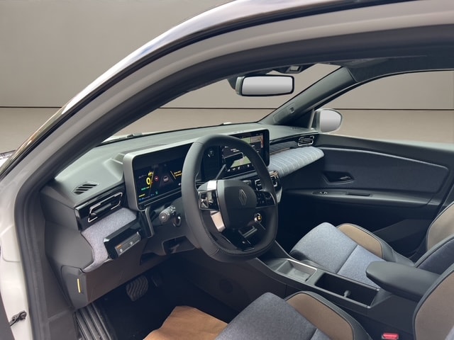 RENAULT R5 E-Tech Comfort Range techno-image-4
