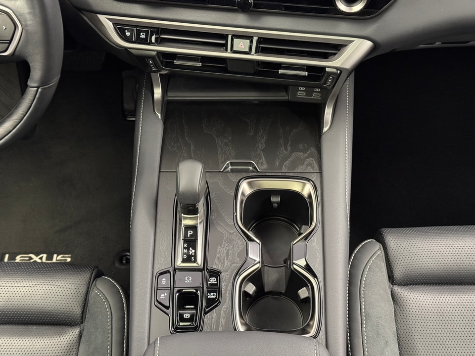 RX 450h+ Excellence E-FOUR Plug-in Hybrid