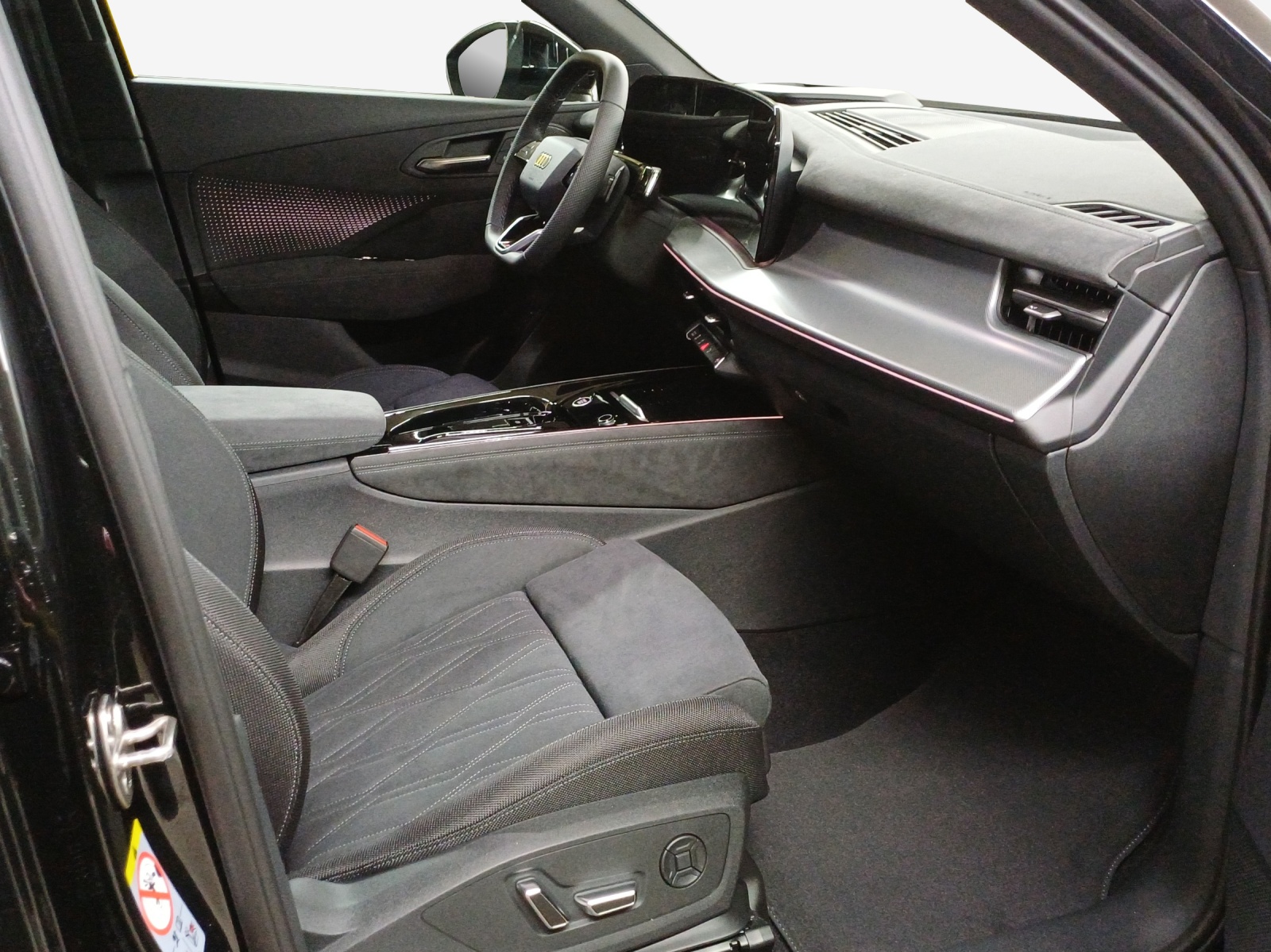 AUDI Q3 SUV 110 kW TFSI S tronic-image-13