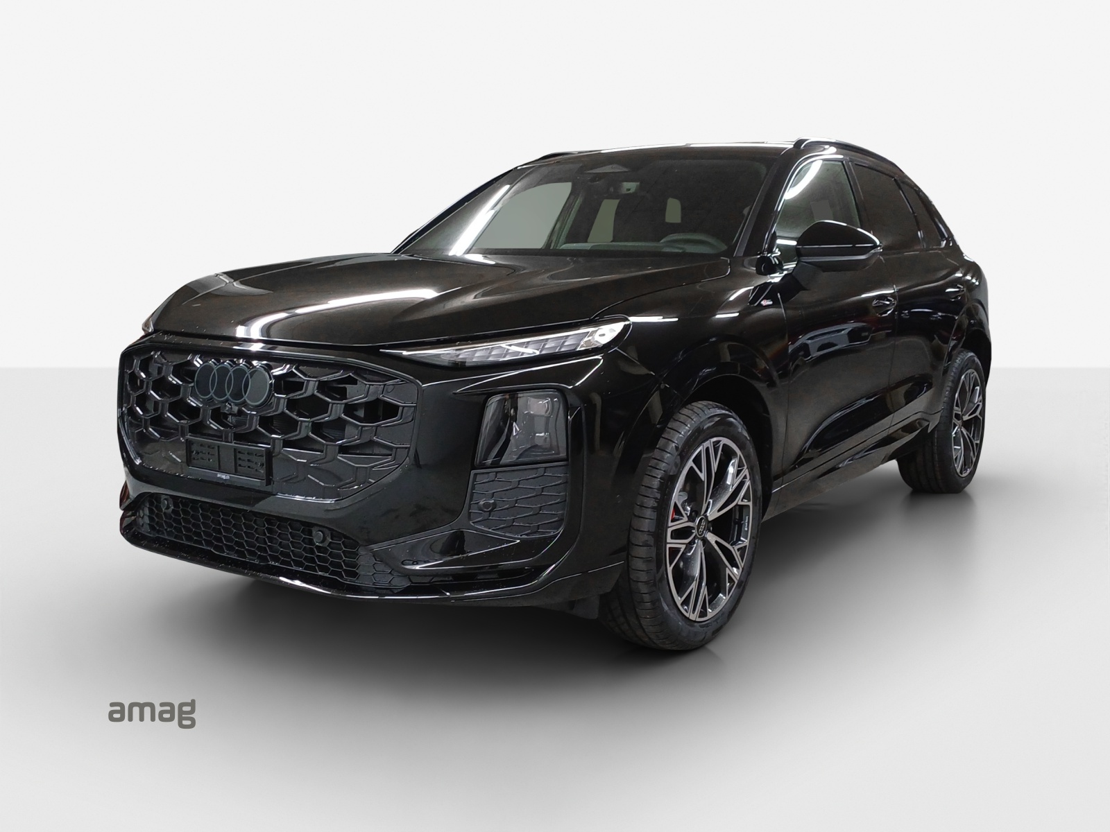 AUDI Q3 SUV 110 kW TFSI S tronic-image-0