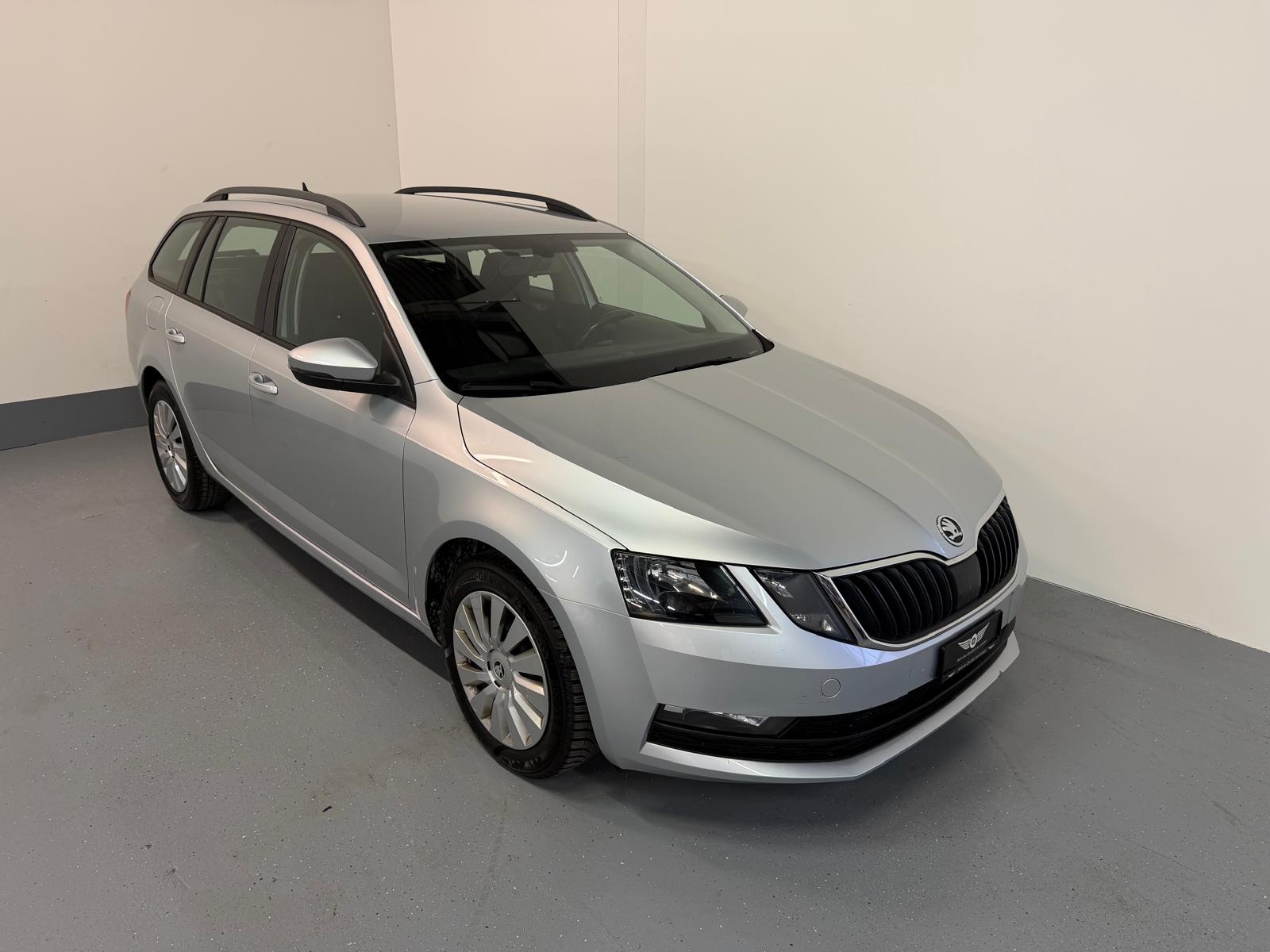 SKODA Octavia Combi 1.6 TDI Ambition-image-1