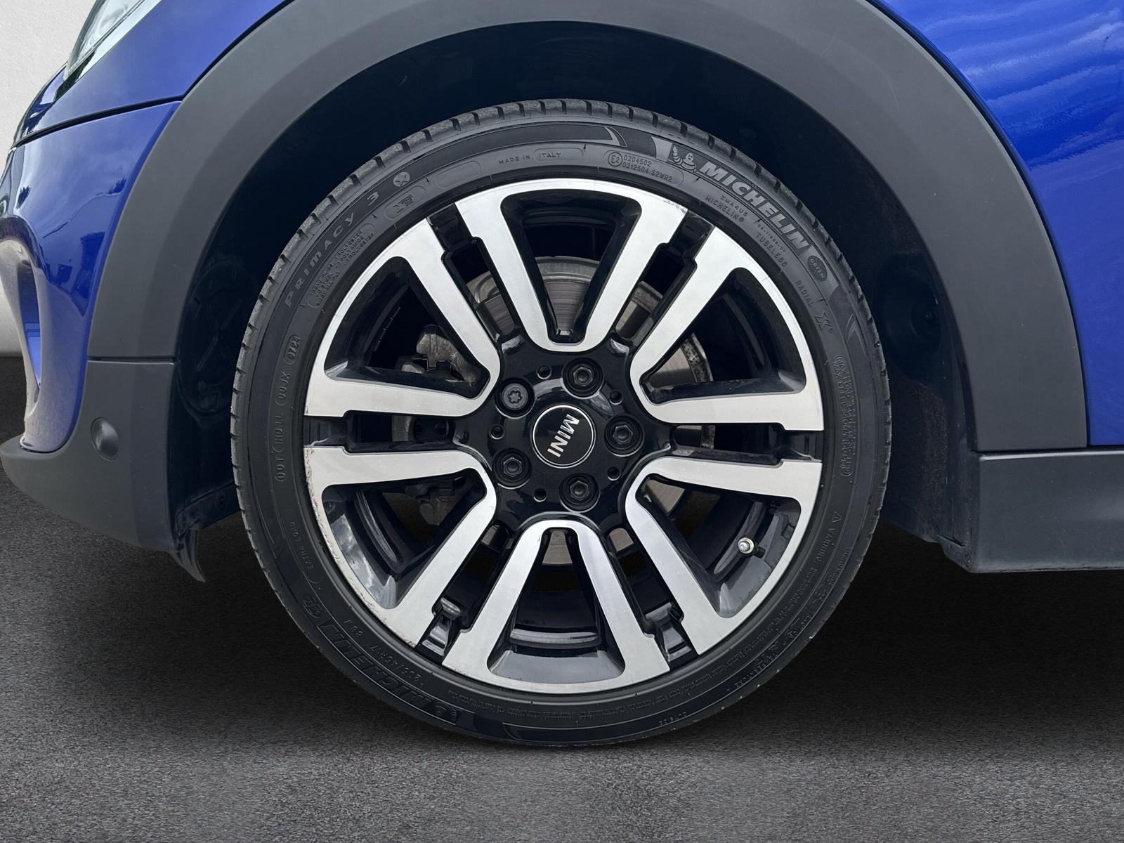 MINI Cooper Cabrio F57 1.5i (CH)-image-8
