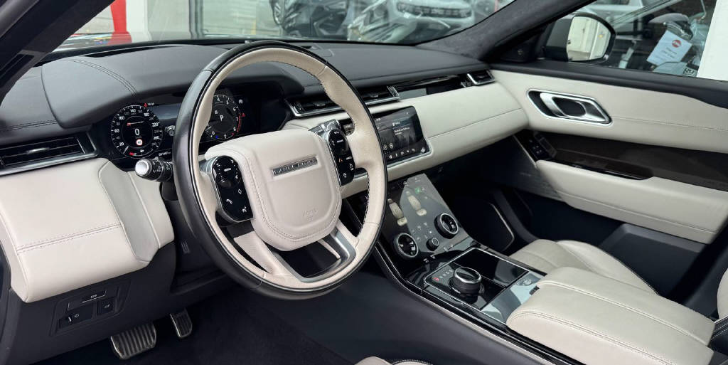 LAND ROVER Range Rover Velar P 380 First Edition Automatic-image-6