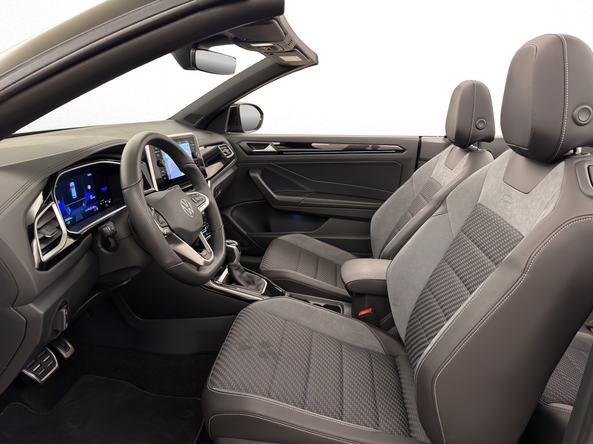 VW T-Roc Cabriolet 1.5 TSI R-Line-image-6
