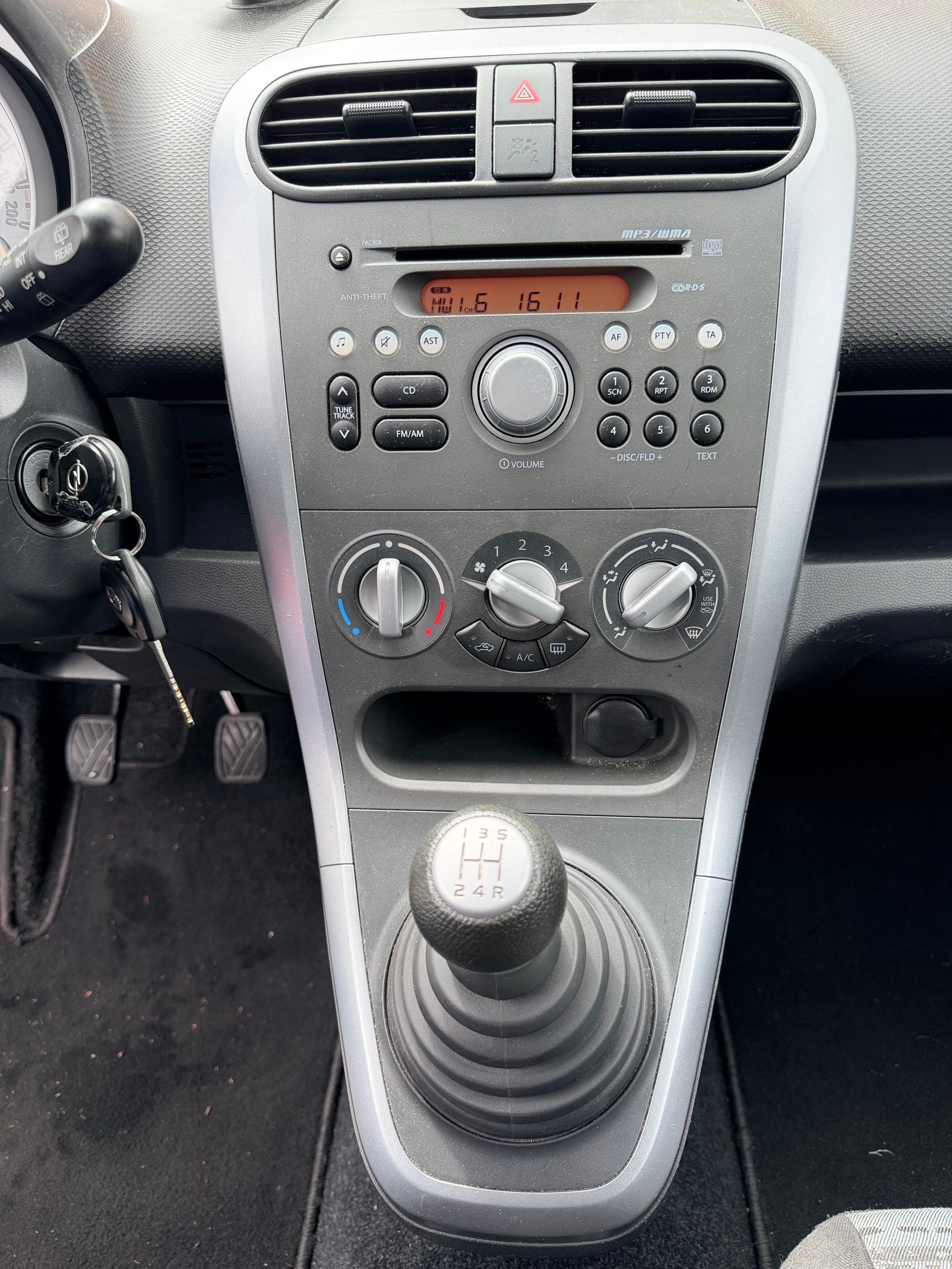 OPEL Agila 1.2 Enjoy-image-9
