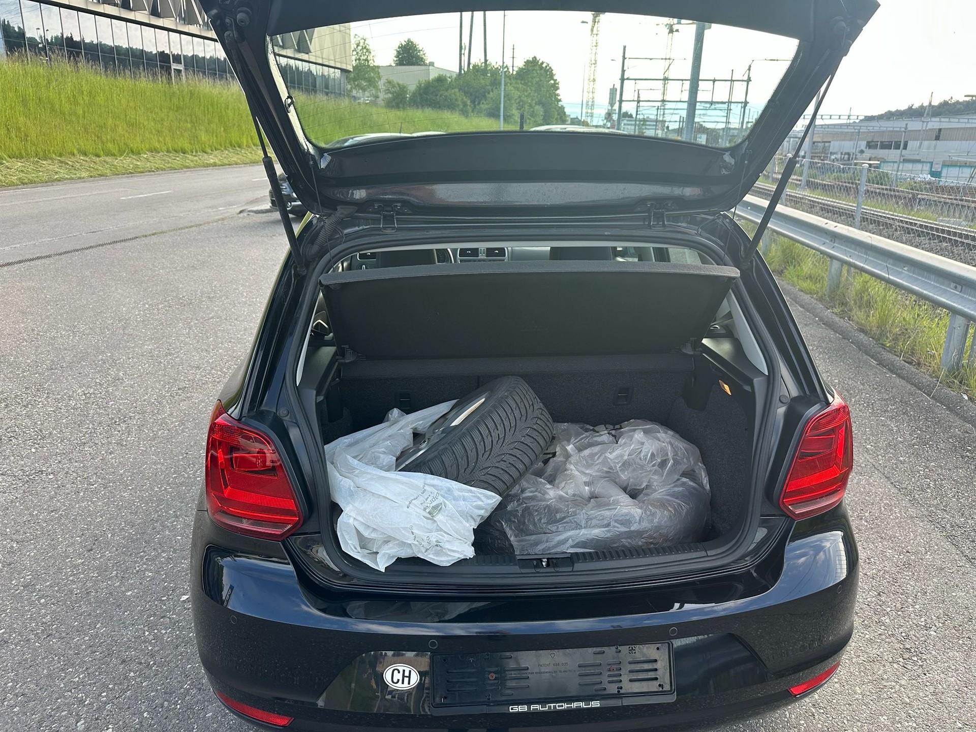 VW Polo 1.2 TSI BMT Lounge-image-5