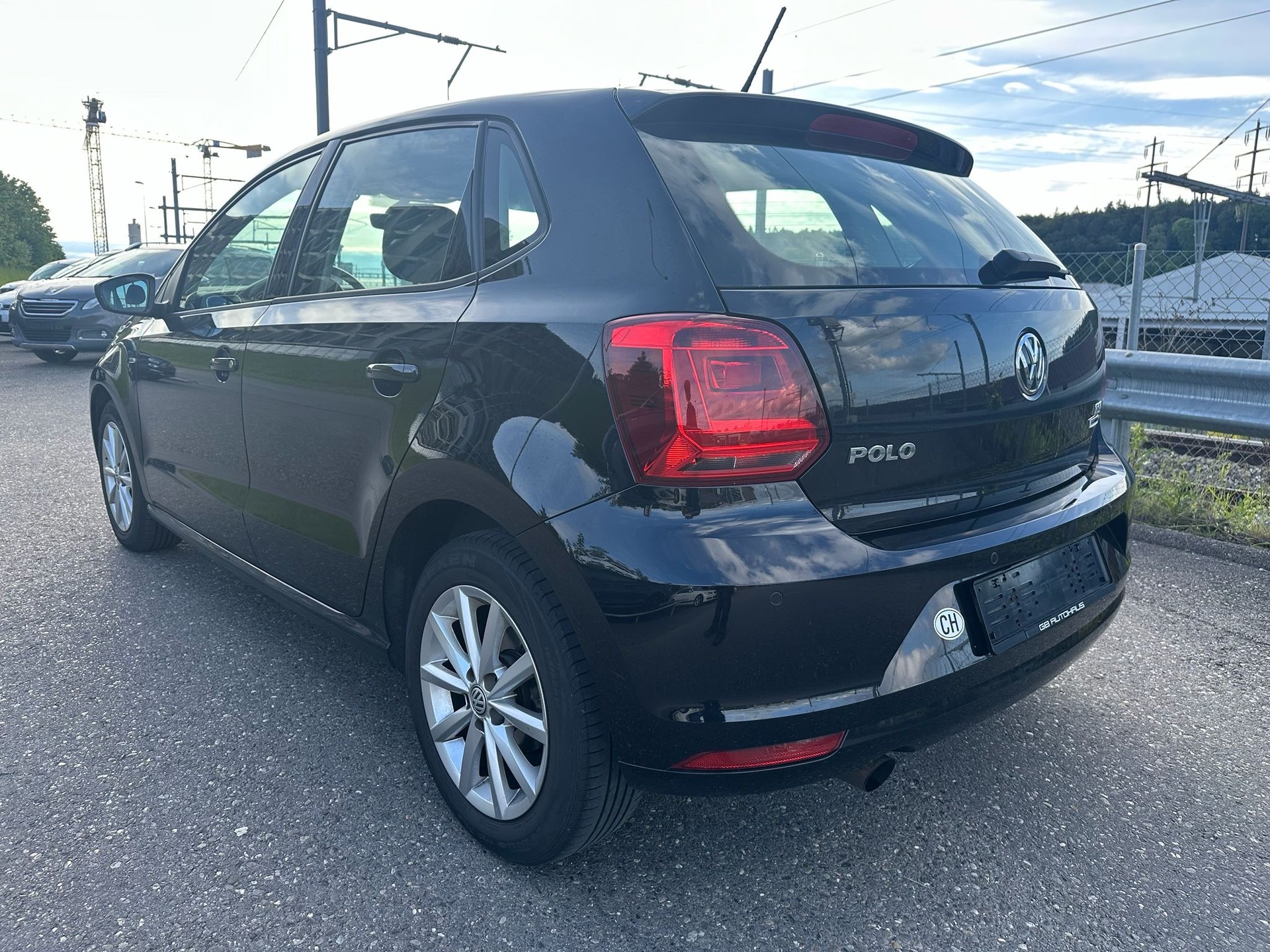 VW Polo 1.2 TSI BMT Lounge-image-4