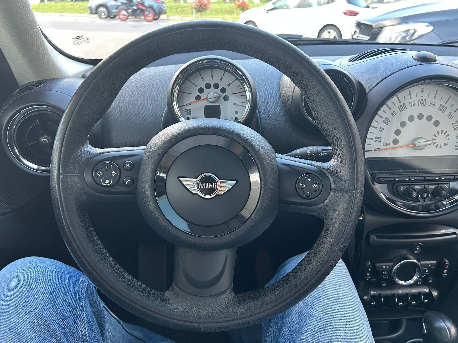 MINI Countryman Cooper ALL4 Steptronic-image-9