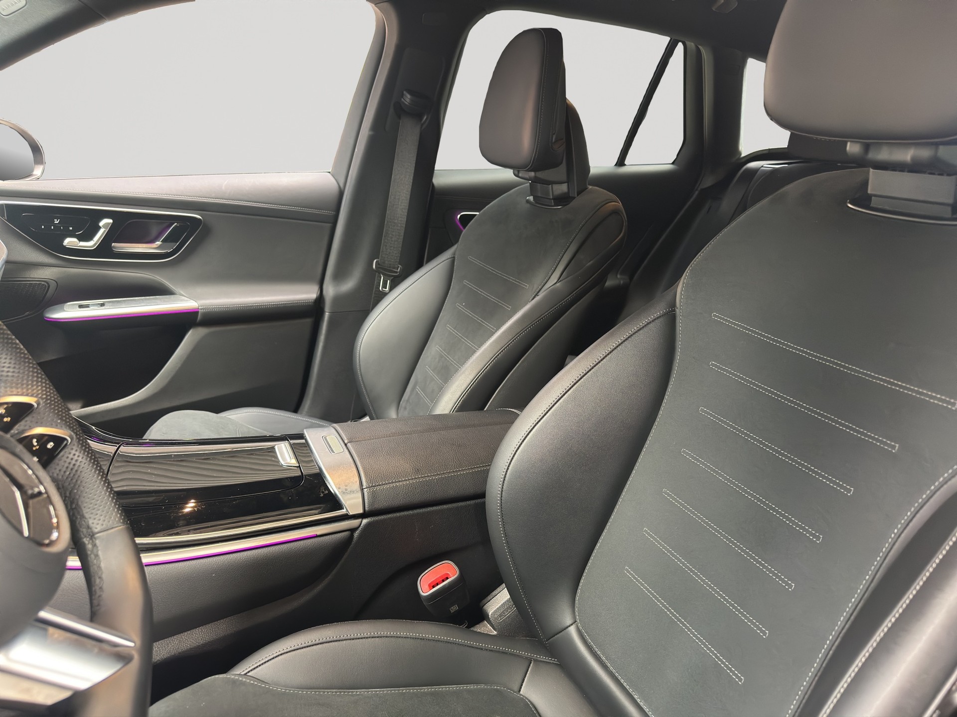 MERCEDES-BENZ GLC 300 d 4Matic AMG Night 9G-Tronic-image-5