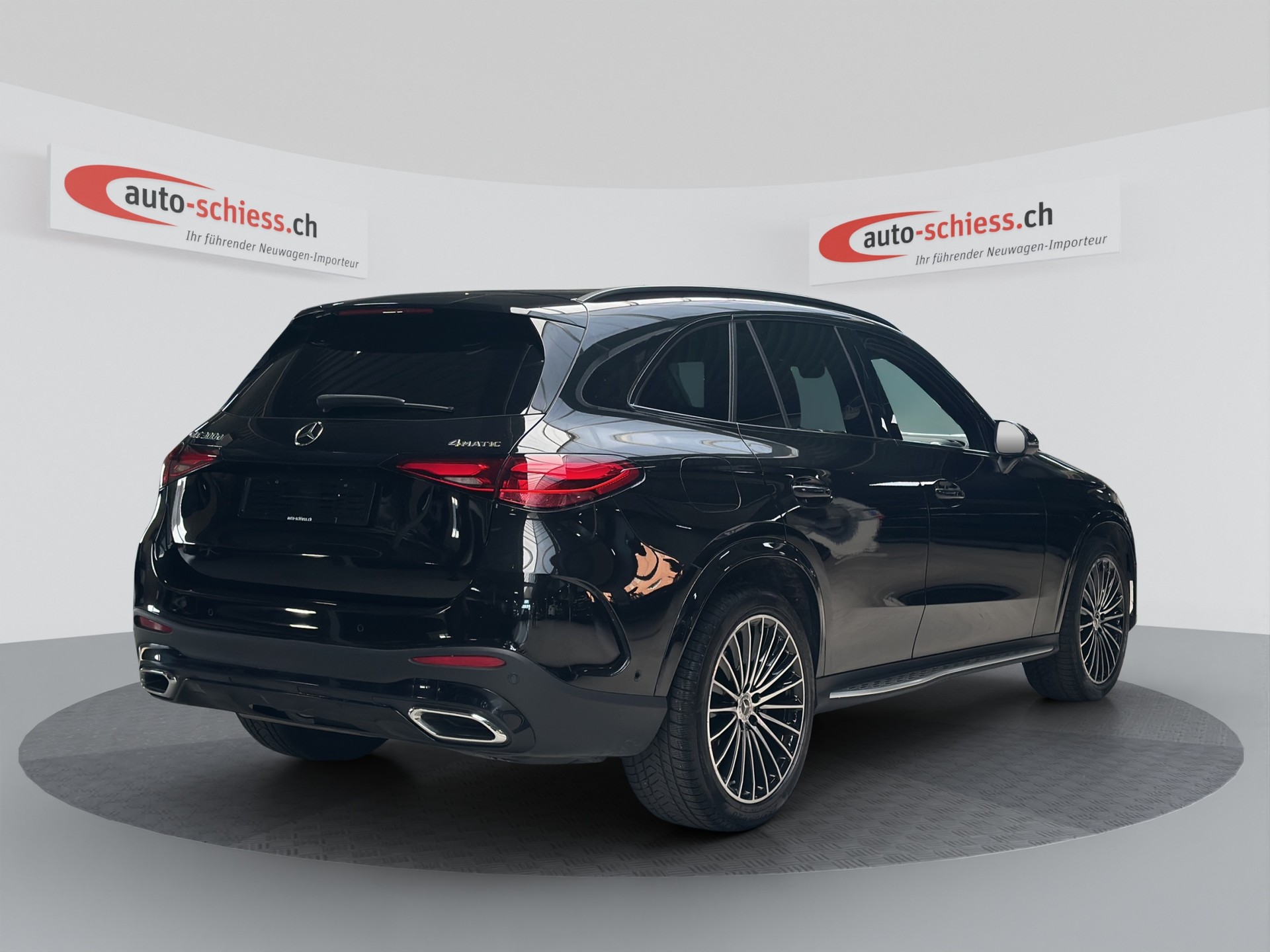 MERCEDES-BENZ GLC 300 d 4Matic AMG Night 9G-Tronic-image-4