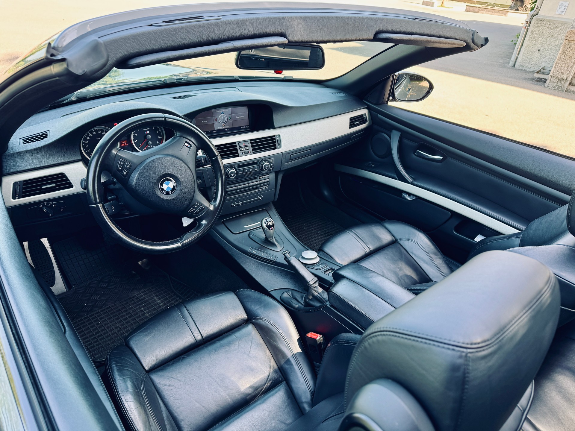 BMW M3-image-3