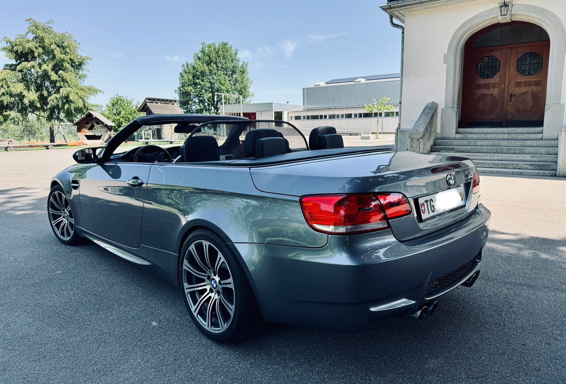 BMW M3-image-1