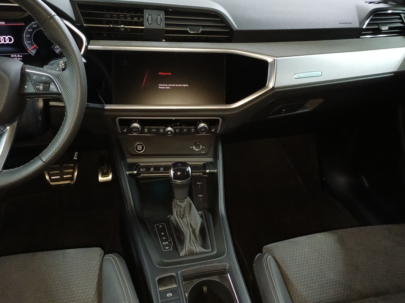 AUDI Q3 Sportback 40 TFSI S line quattro S-tronic-image-10