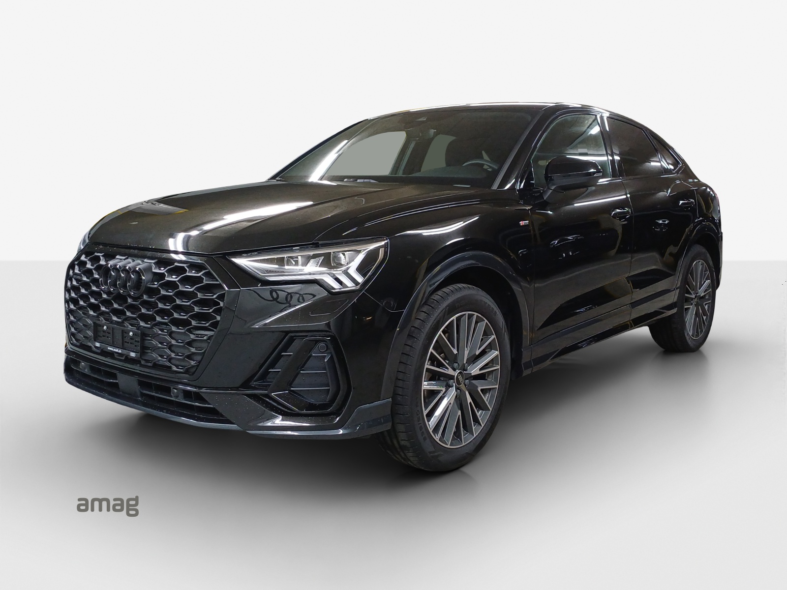 AUDI Q3 Sportback 40 TFSI S line quattro S-tronic-image-0