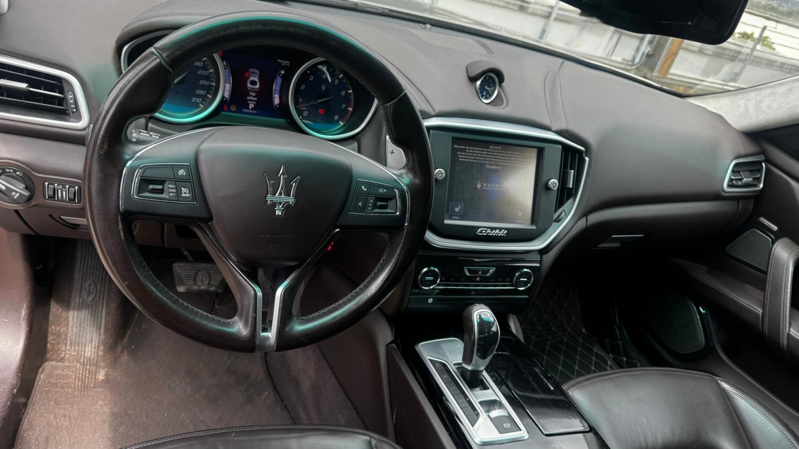 MASERATI Ghibli S Q4 3.0 V6 Automatica-image-7