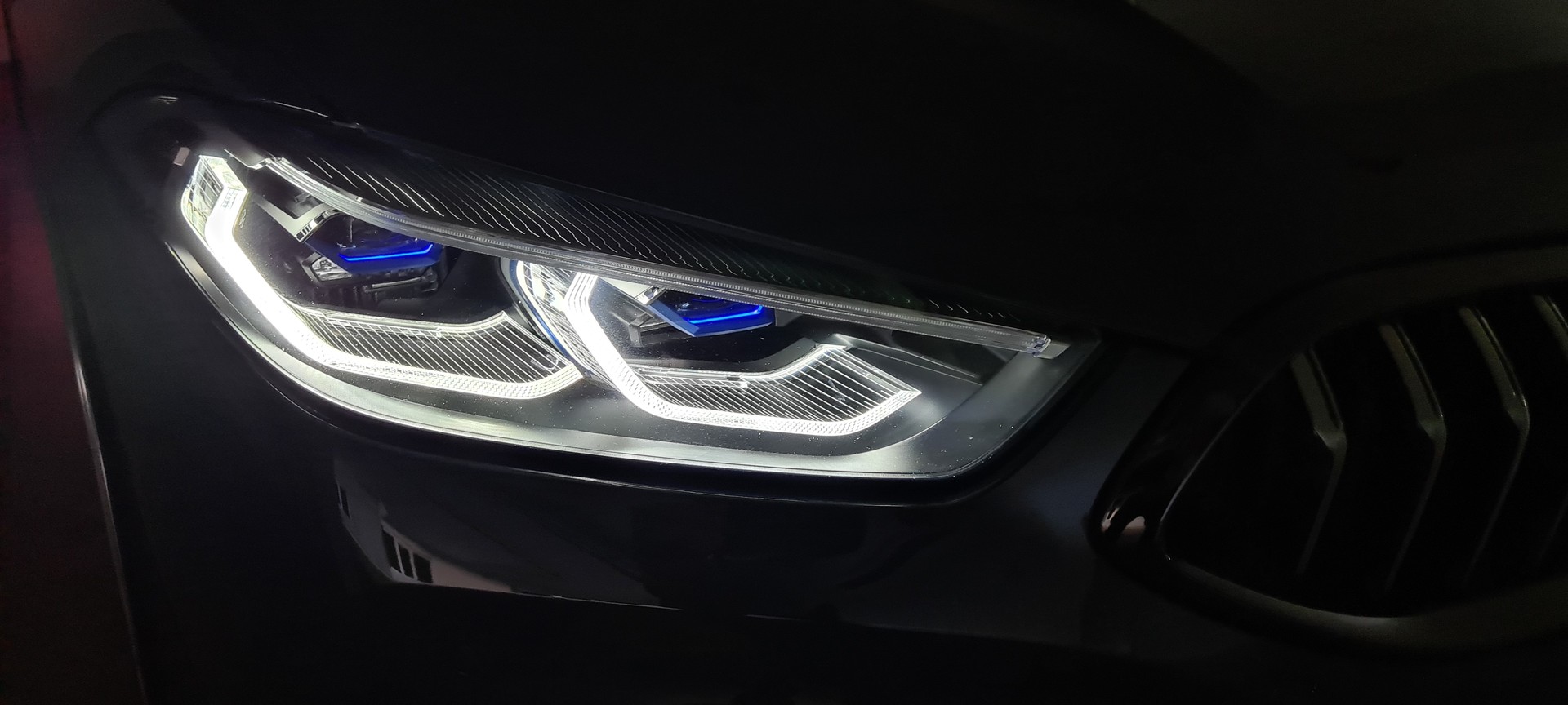 BMW M850i xDrive-image-7