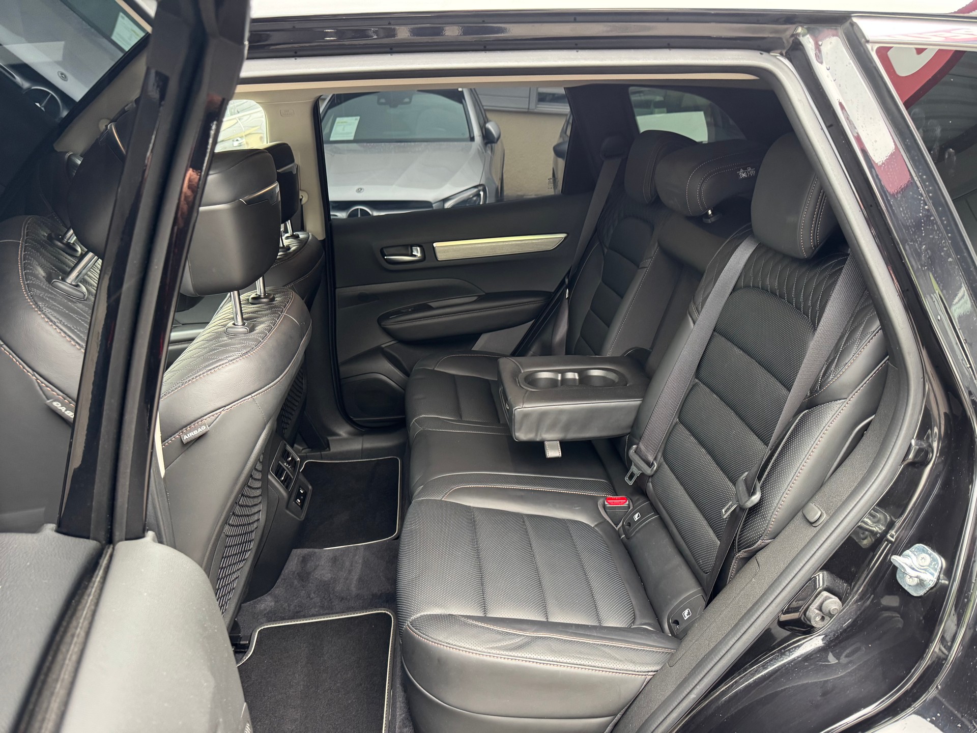 RENAULT Koleos 2.0 dCi Initiale Paris 4WD Xtronic CVT-image-12