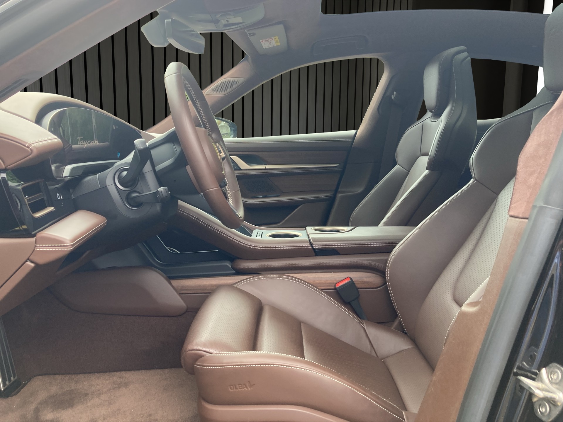 PORSCHE Taycan Turbo S-image-27