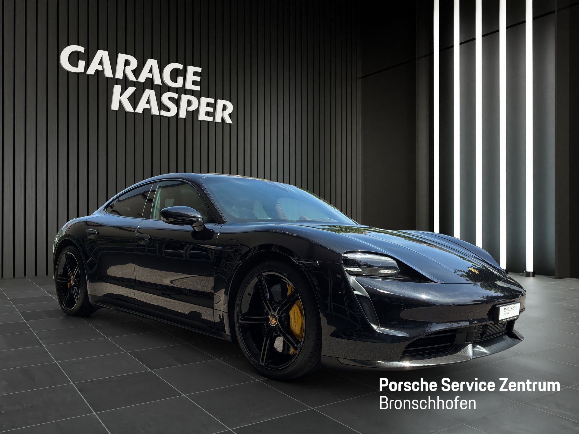 PORSCHE Taycan Turbo S-image-6