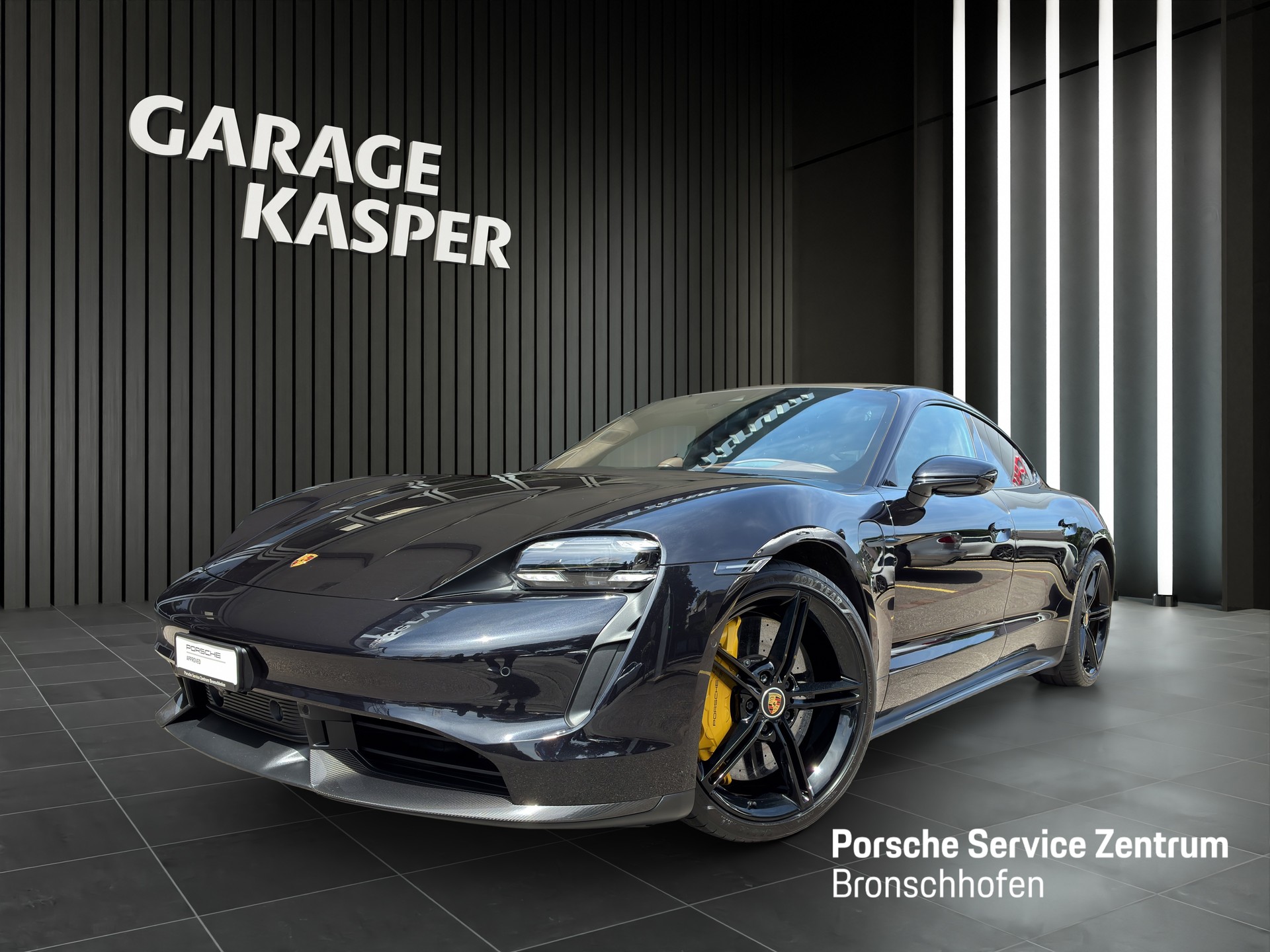 PORSCHE Taycan Turbo S
