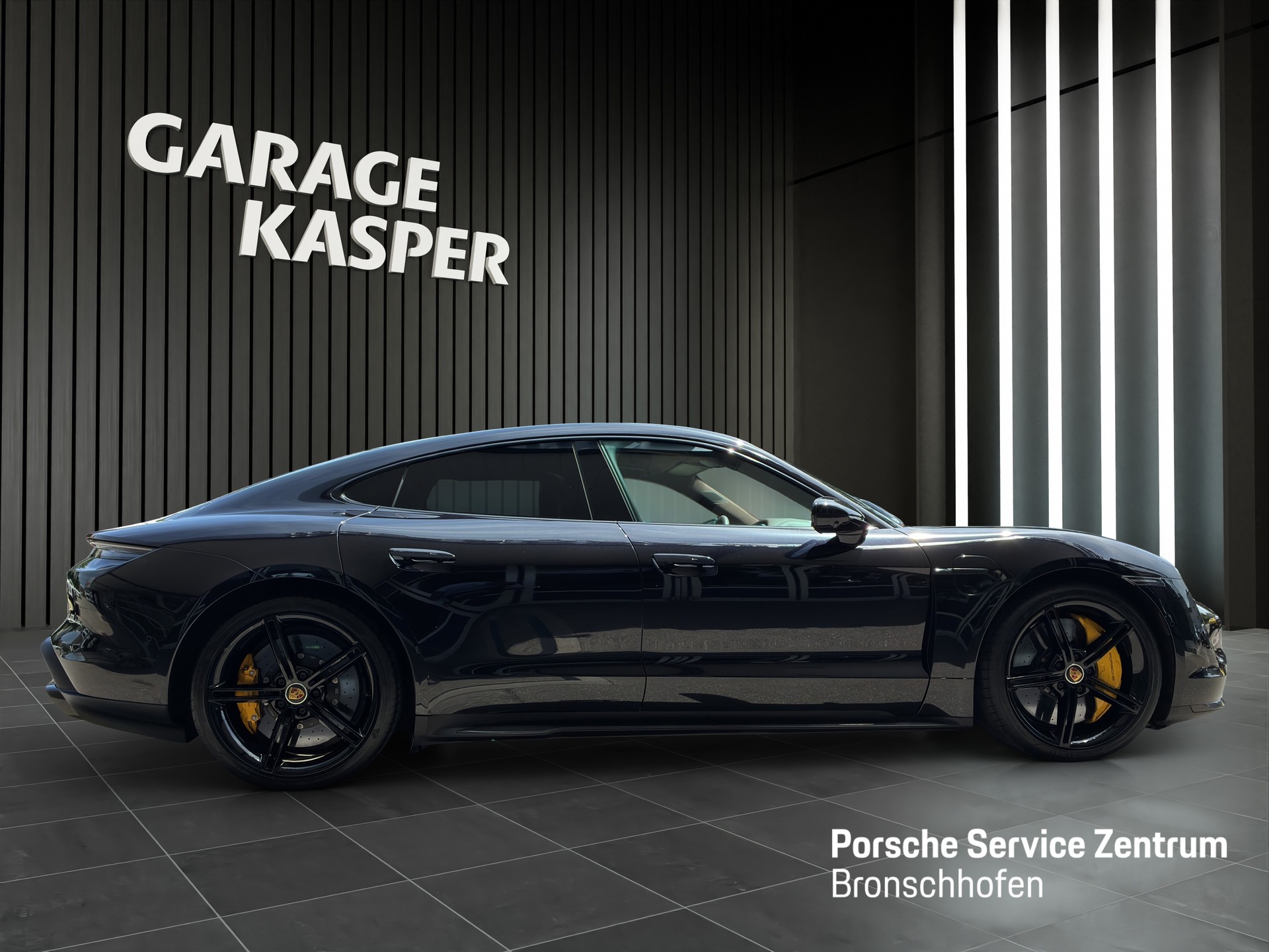 PORSCHE Taycan Turbo S-image-5