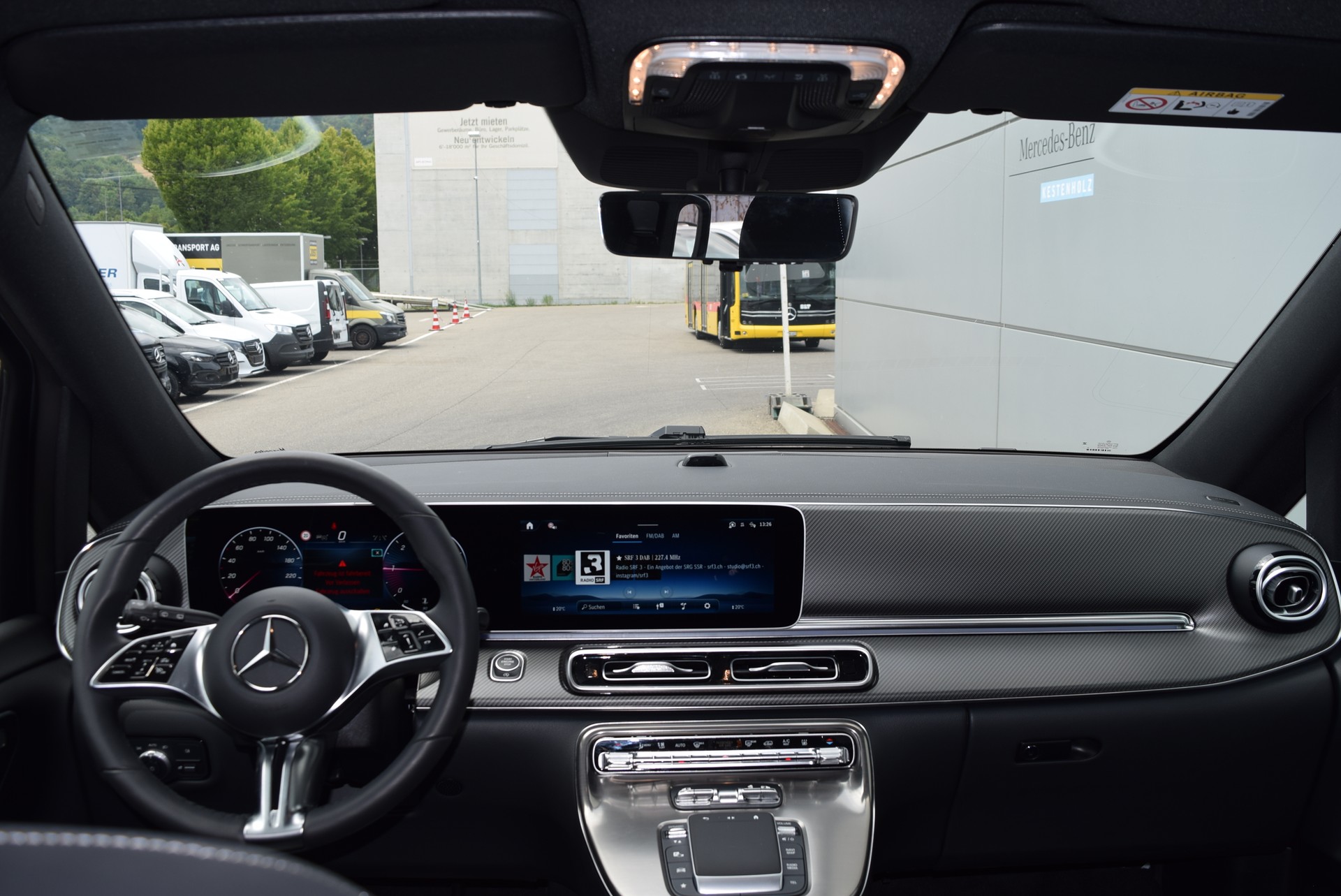 MERCEDES-BENZ V 300 d lang Swiss Edition 9G-Tronic-image-9