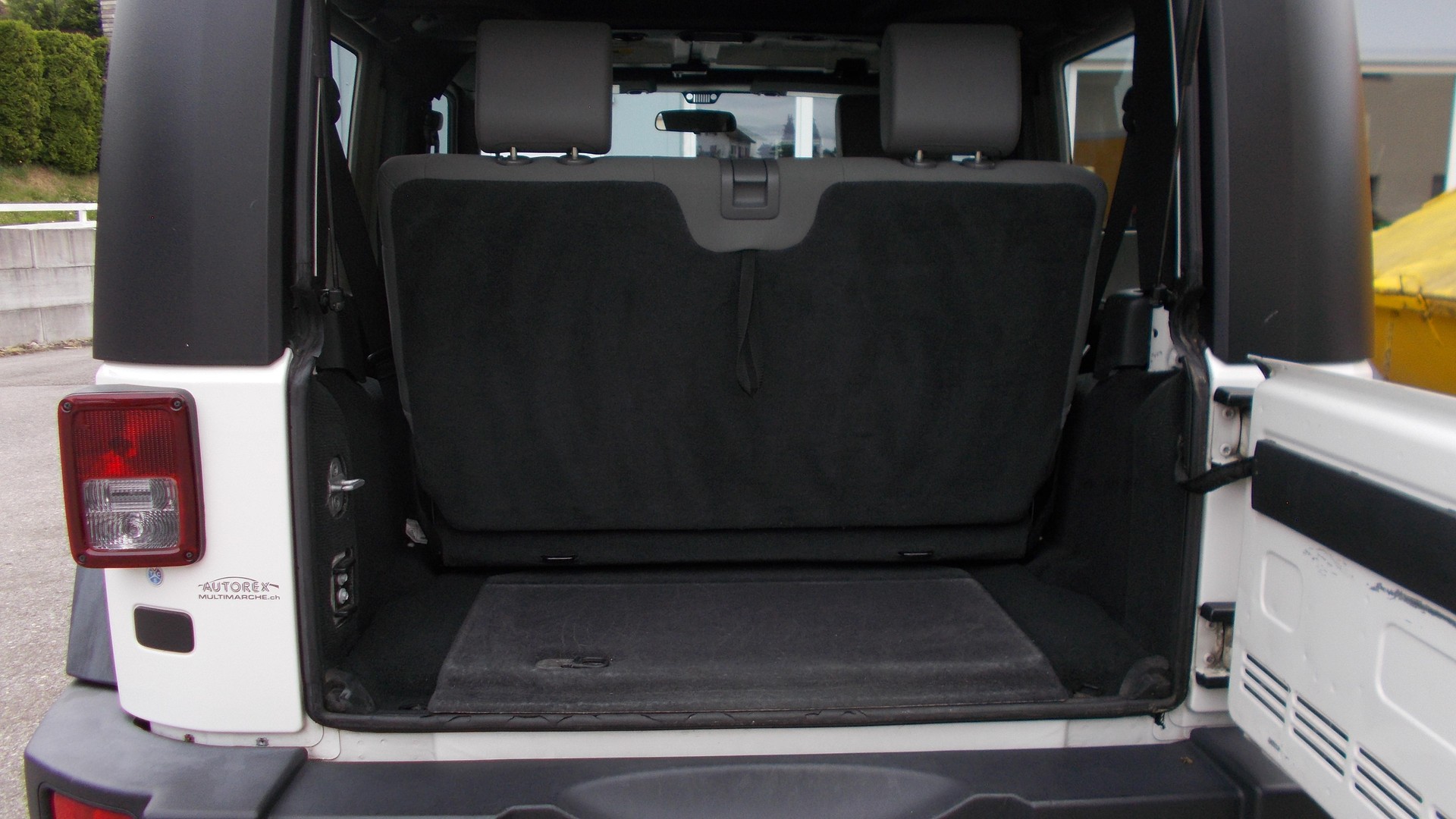 JEEP Wrangler 2.8CRD Unlimited Sport Automatic-image-4