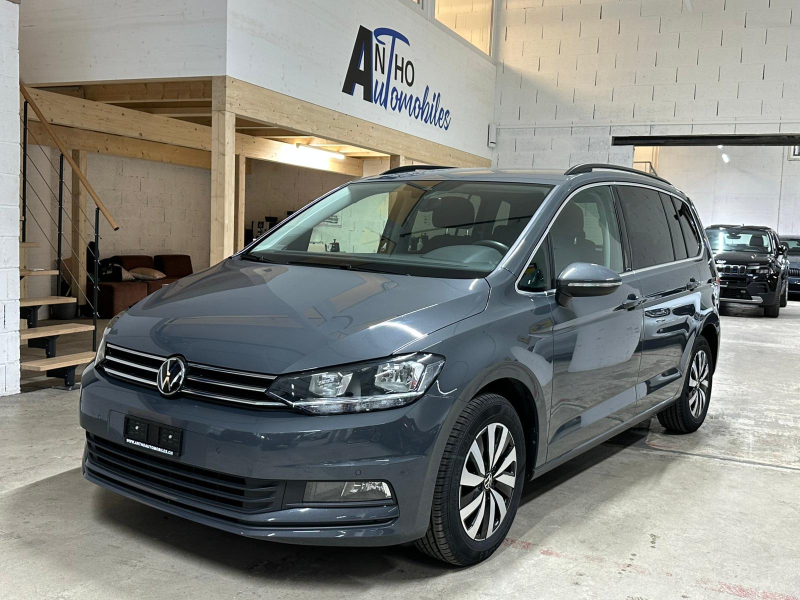 VW Touran 2.0 TDI BlueMotion Technology Comfortline DSG-image-0
