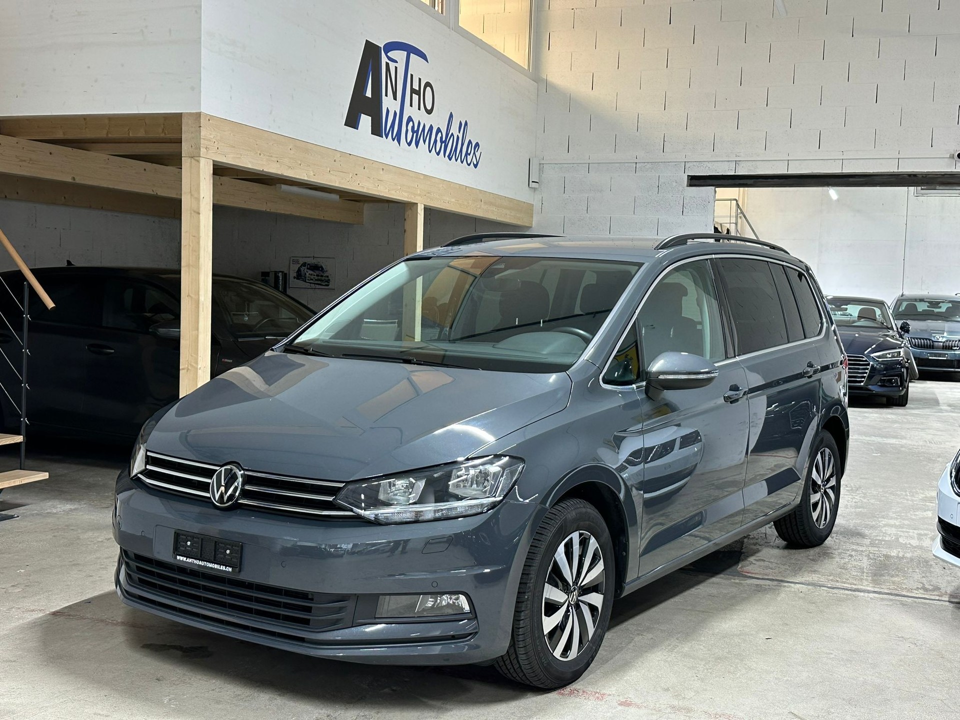 VW Touran 2.0 TDI BlueMotion Technology Comfortline DSG 7P-image-0
