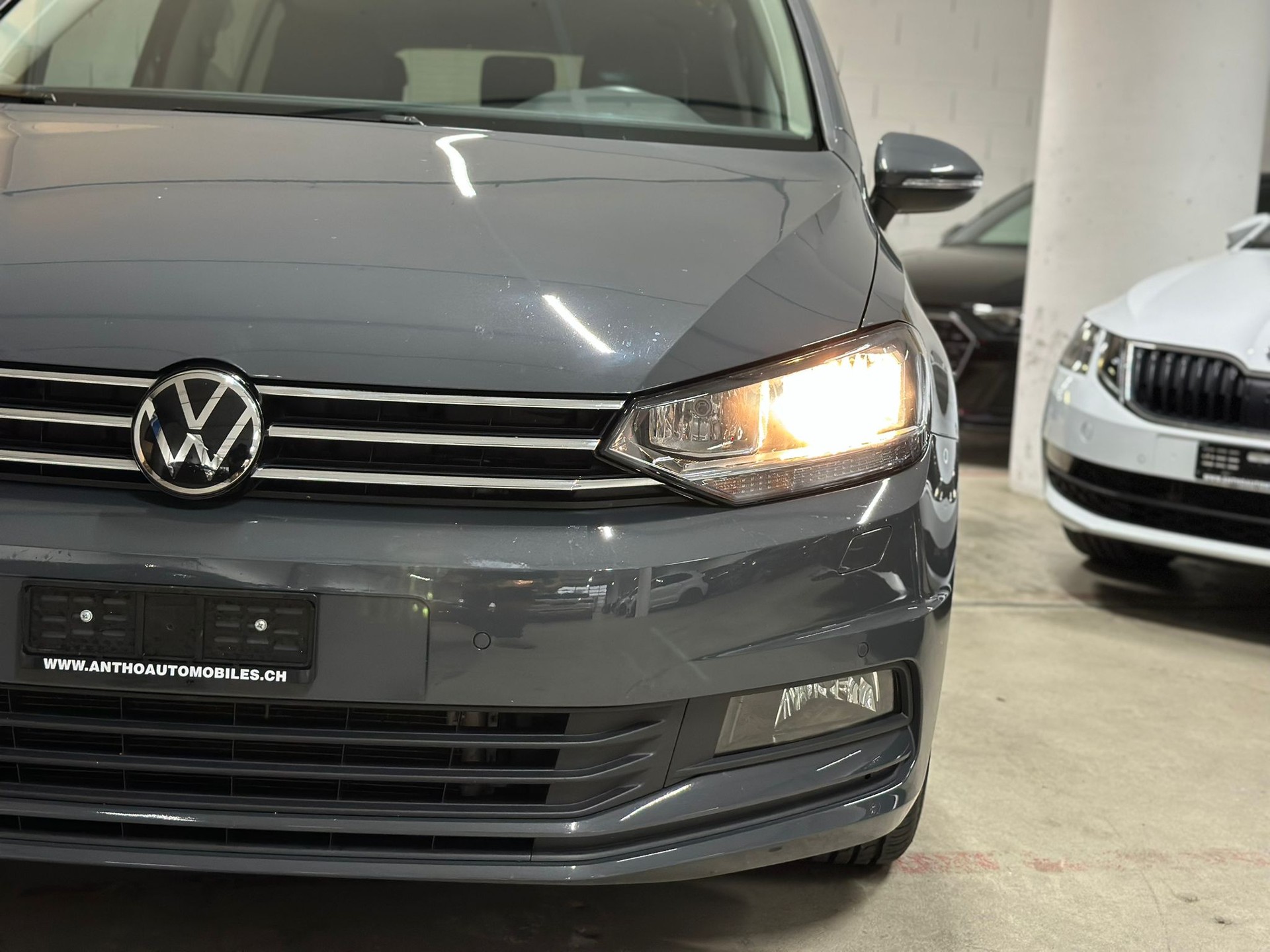 VW Touran 2.0 TDI BlueMotion Technology Comfortline DSG 7P-image-2