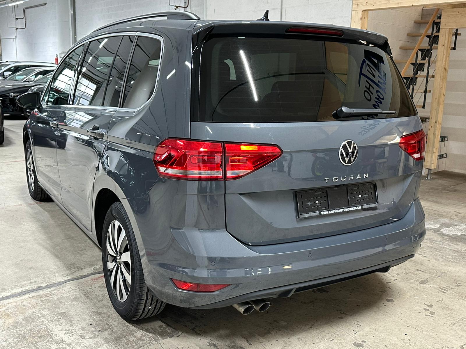 VW Touran 2.0 TDI BlueMotion Technology Comfortline DSG-image-3