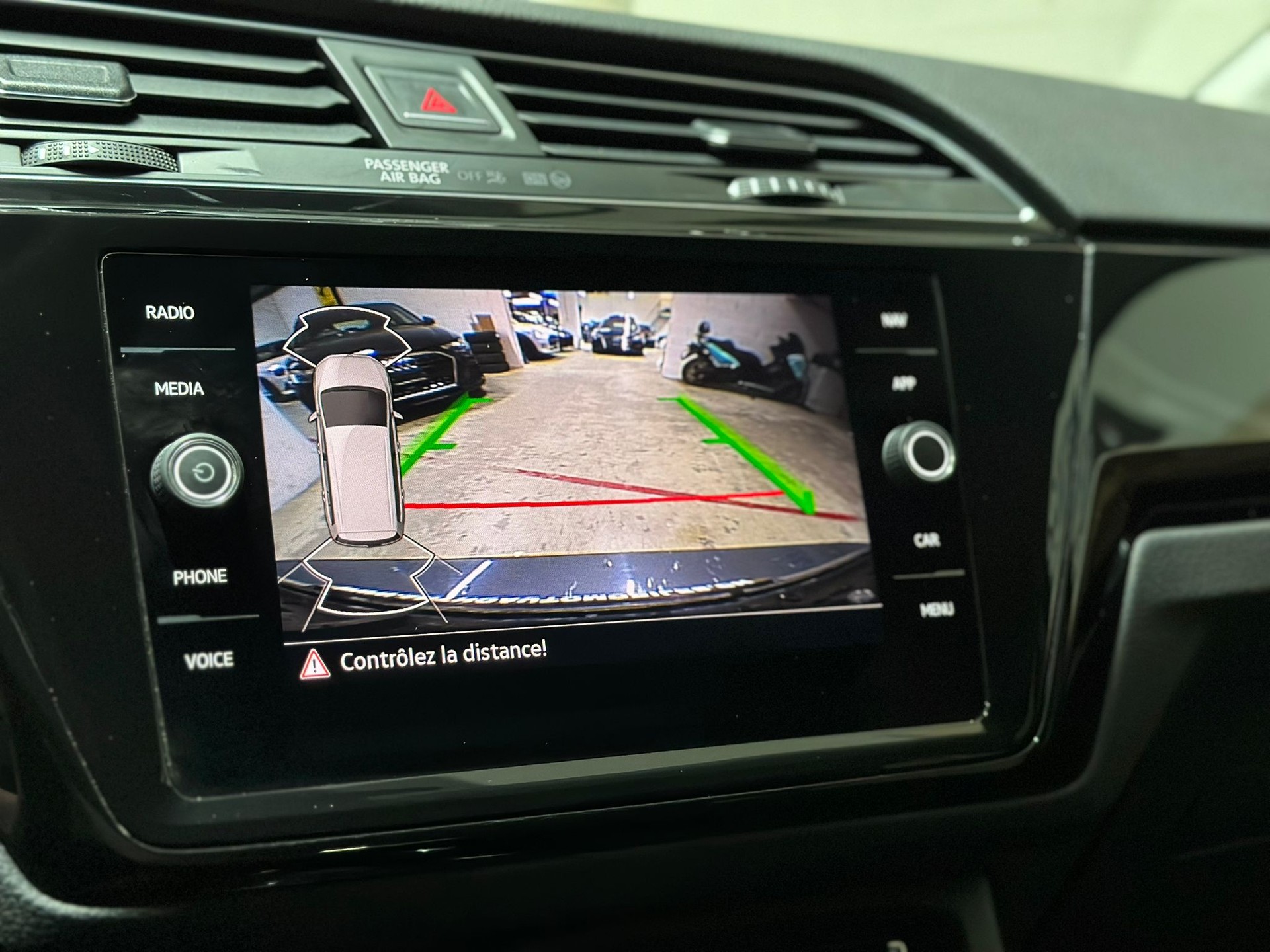 VW Touran 2.0 TDI BlueMotion Technology Comfortline DSG 7P-image-11
