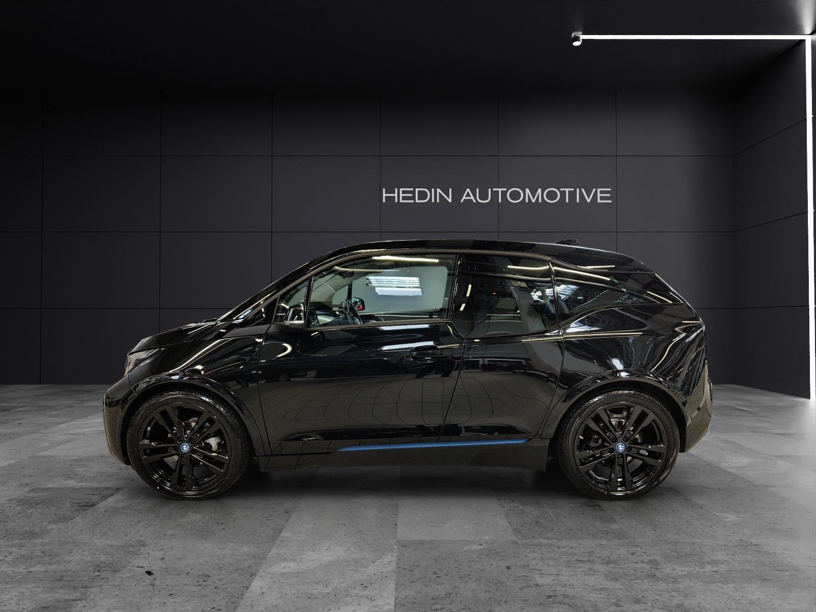 BMW i3 S 120 Ah Attraktiven Leasingzinssatz ab 0.9 % bei Abschluss einer BMW Fahrzeugversicherung.-showroom-element-1