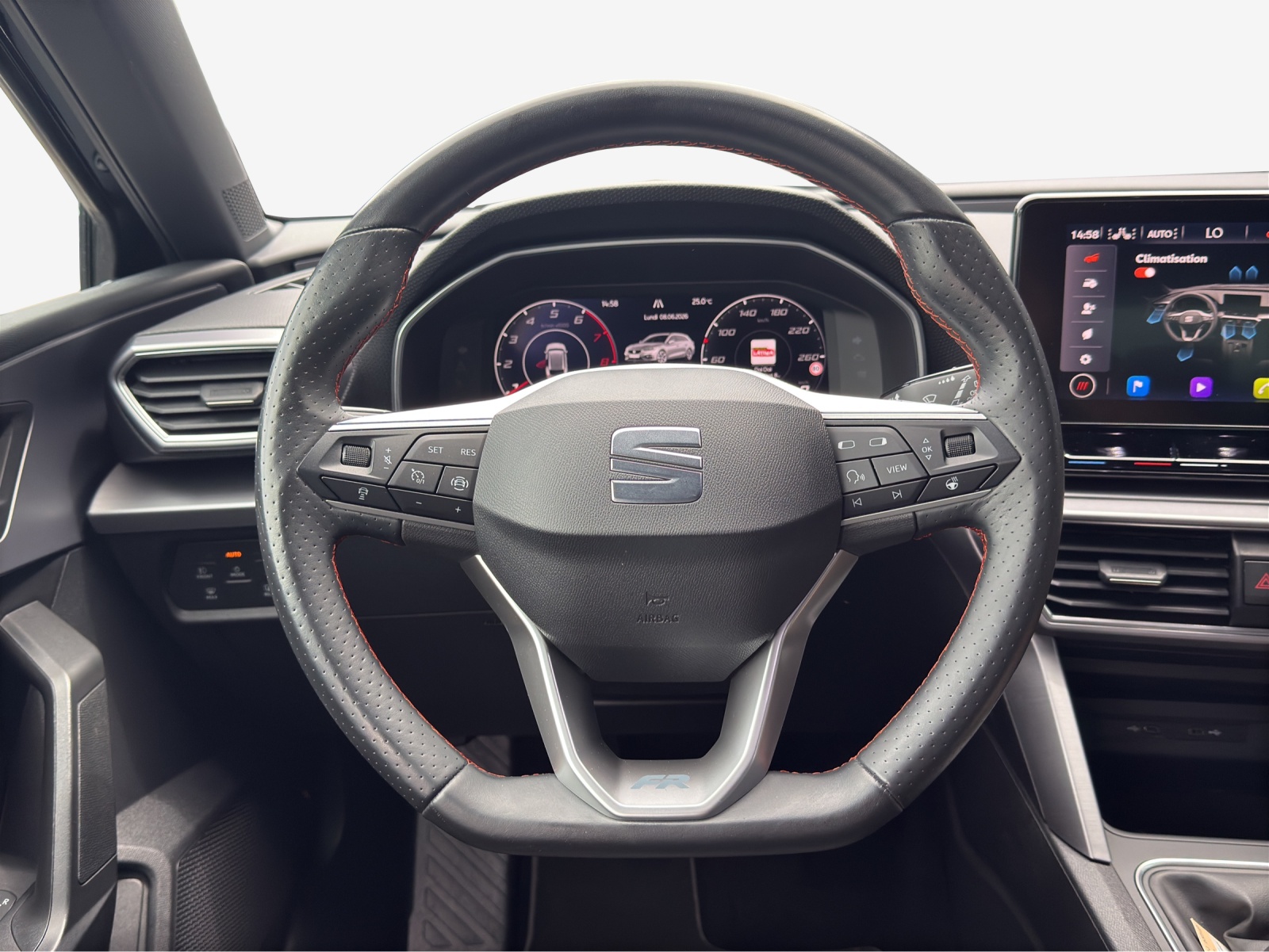 SEAT Leon ST 1.5 Eco TSI FR-image-9