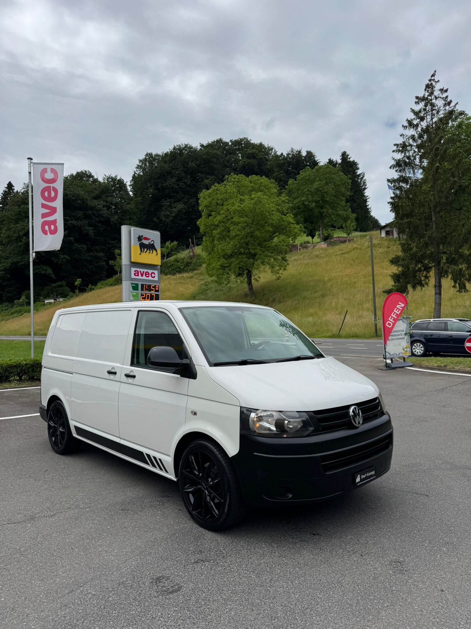 VW T5 2.0 TDI Camper-image-0